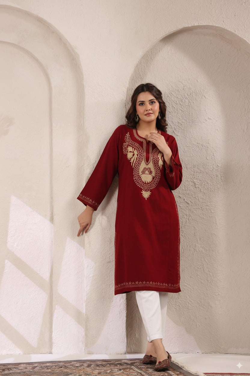 Zamour Traditional Kashmiri Pheran, Loose Kurta with Zari Aari Embroidery, Long Sleeve Winter Wear (in, Alpha, L, Regular, Maroon) Zamour Traditional Kashmiri Pheran, Loose Kurta with Zari Aari Embroidery, Long Sleeve Winter Wear (in, Alpha, L, Regular, Maroon)