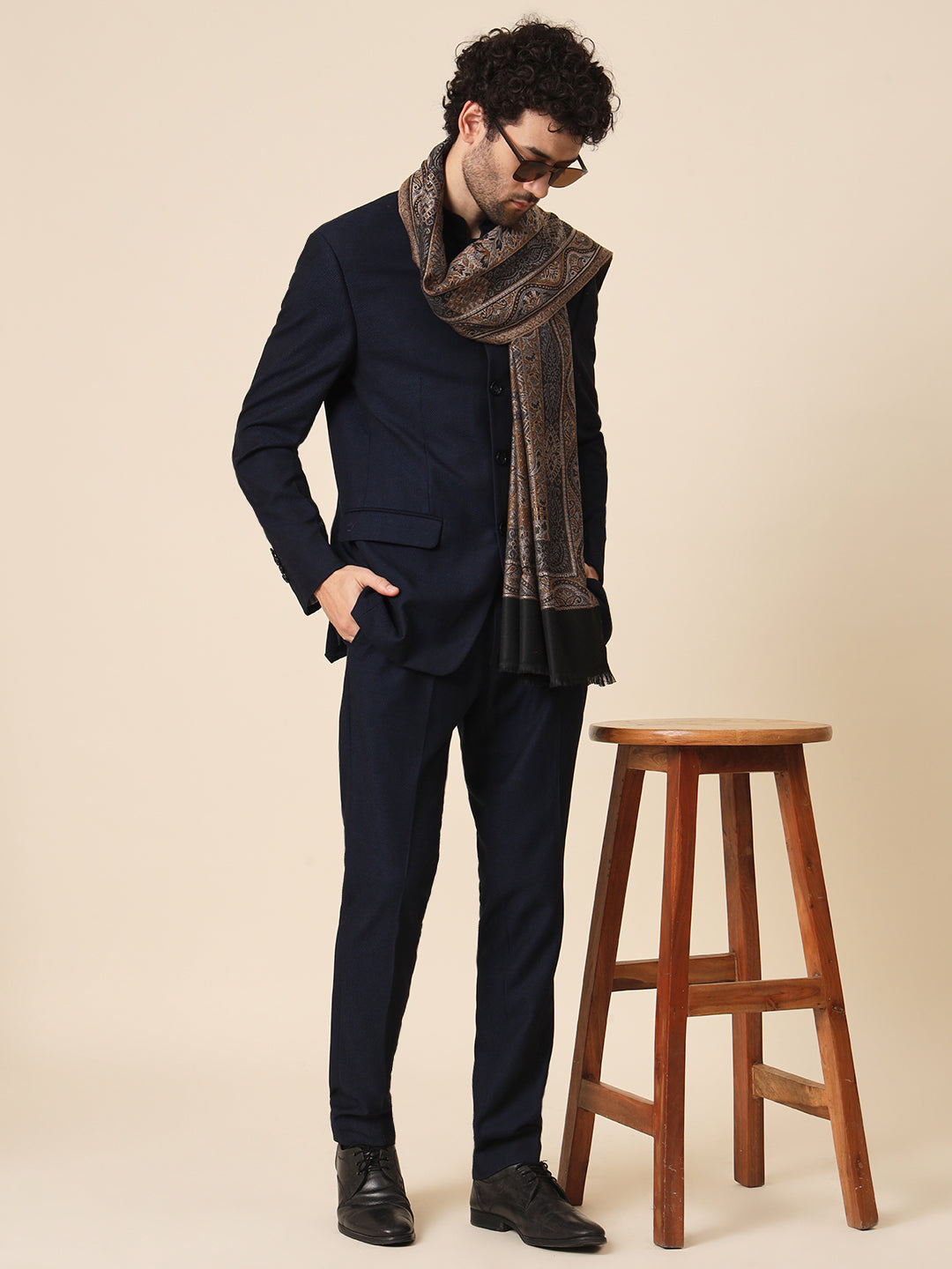 Jacquard Woollen Woven Shawl for Men in Kani Patterns | Black