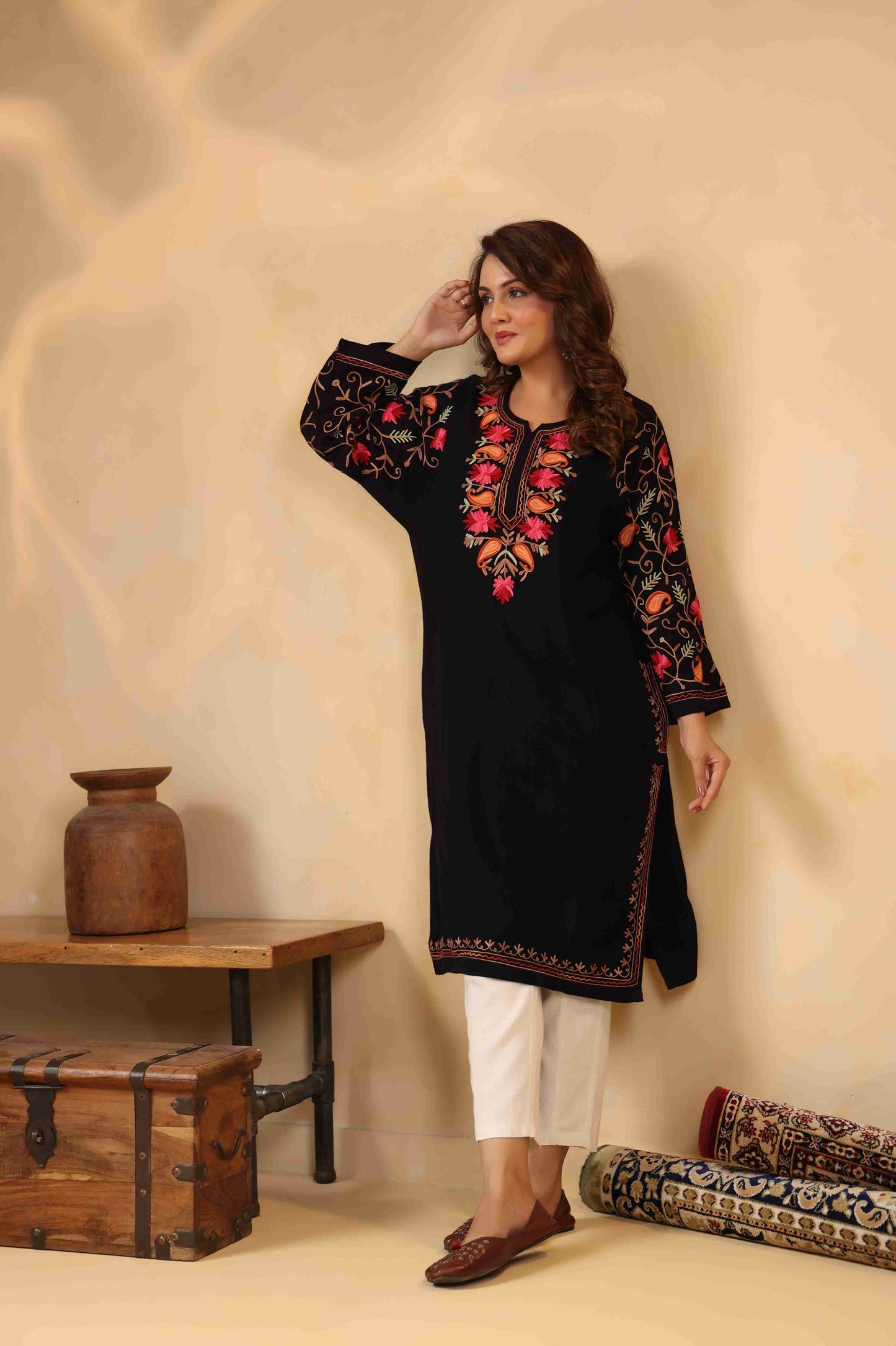 Multicolor Aari Embroidery Kashmiri Pheran | Black