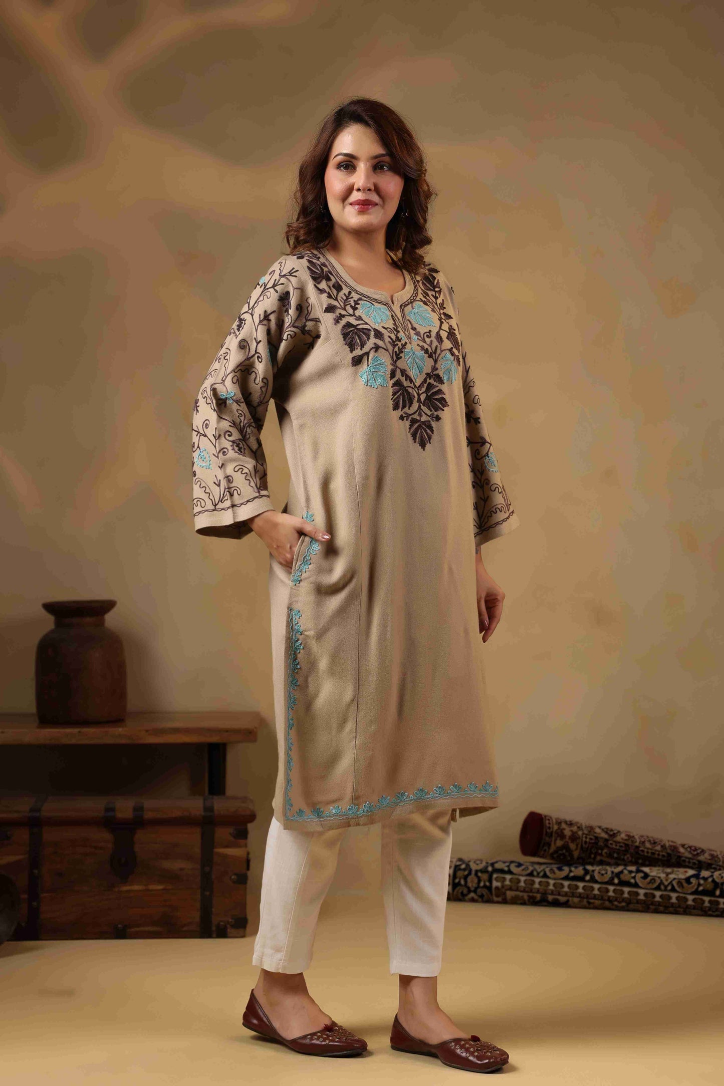 Chinar Embroidery Kashmiri Pheran | Beige