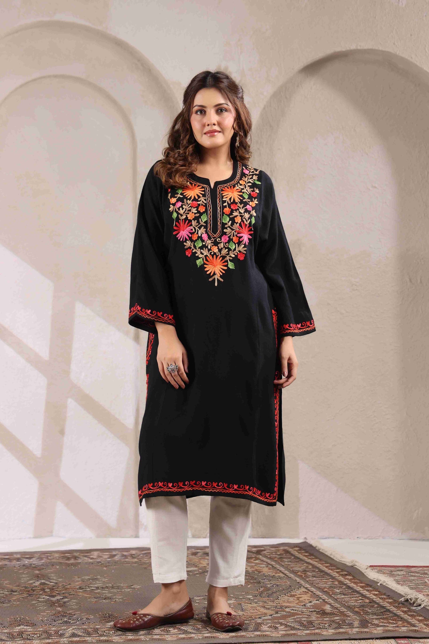 Multicolor Aari Embroidery Kashmiri Pheran | Black