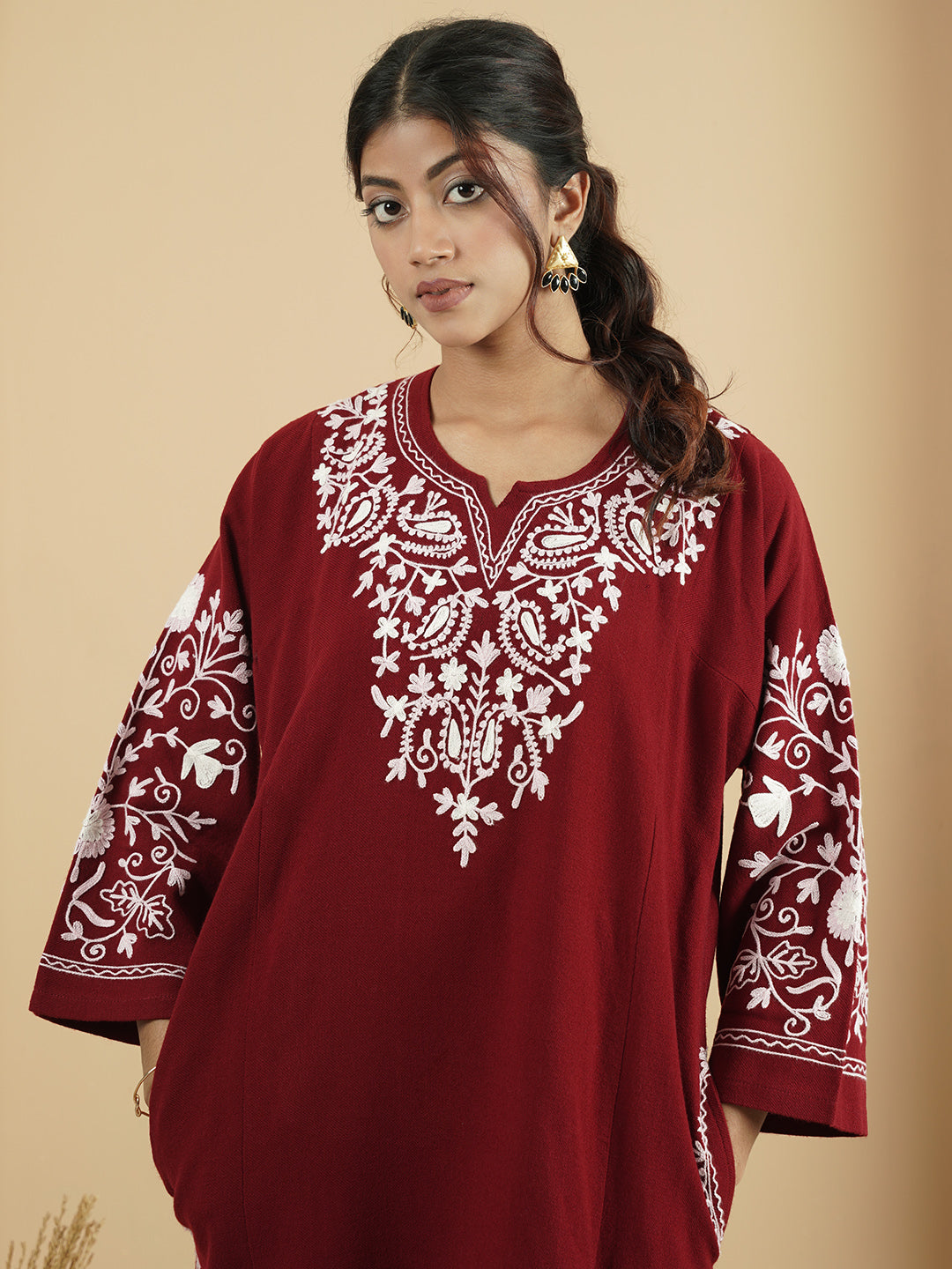 Floral Paisley Aari Embroidery Kashmiri Pheran | Maroon