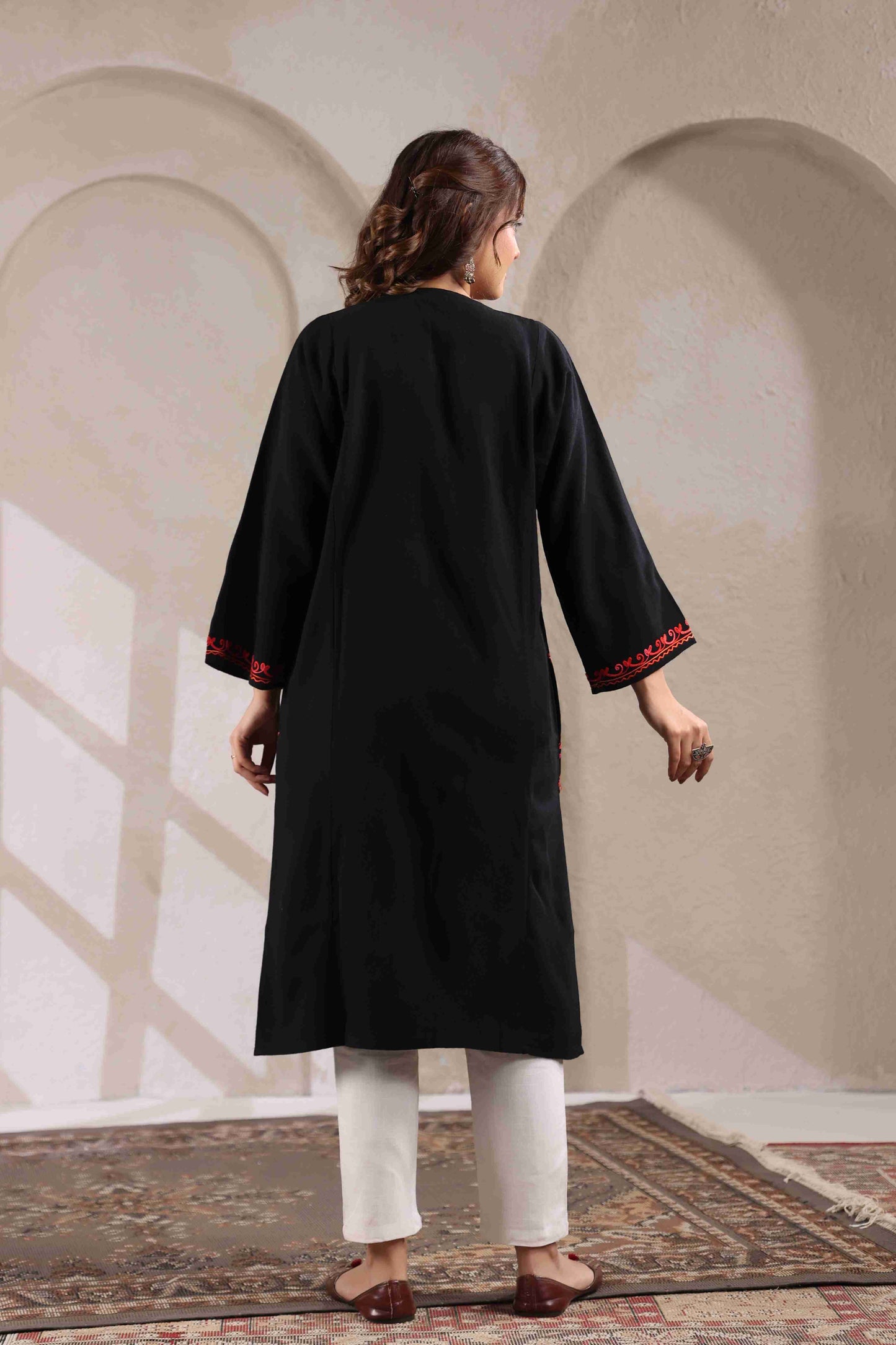 Multicolor Aari Embroidery Kashmiri Pheran | Black
