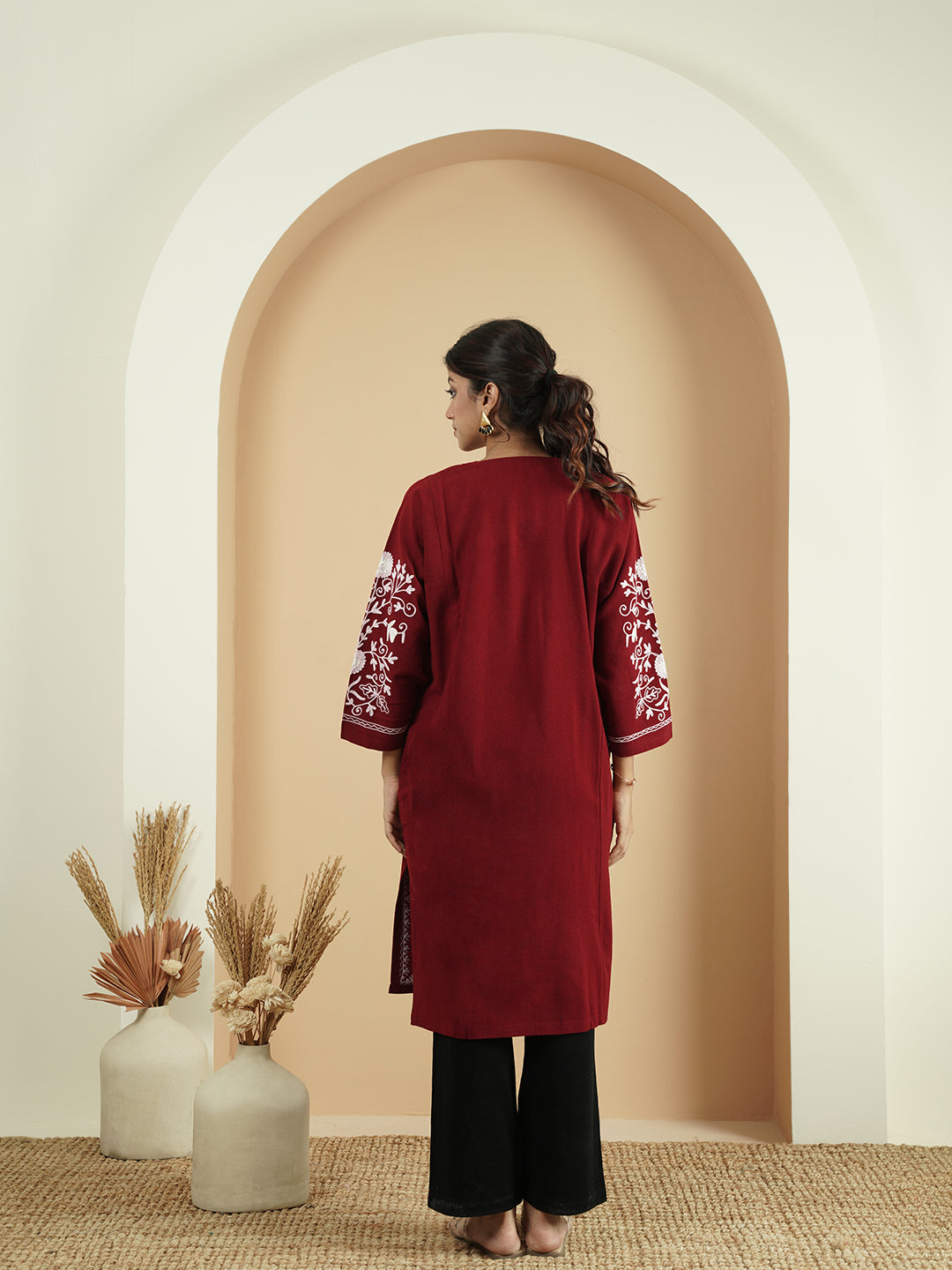 Floral Paisley Aari Embroidery Kashmiri Pheran | Maroon