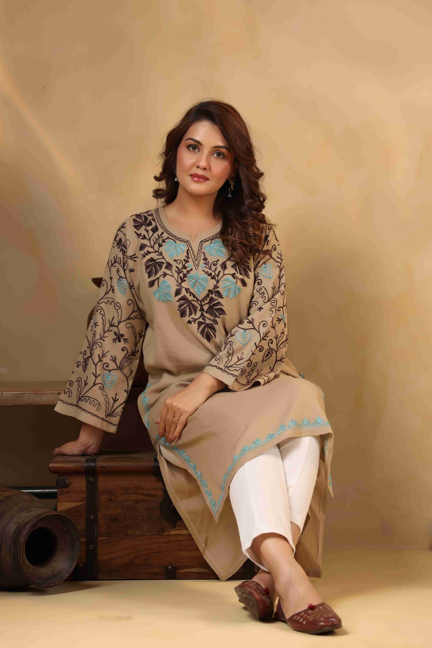Chinar Embroidery Kashmiri Pheran | Beige