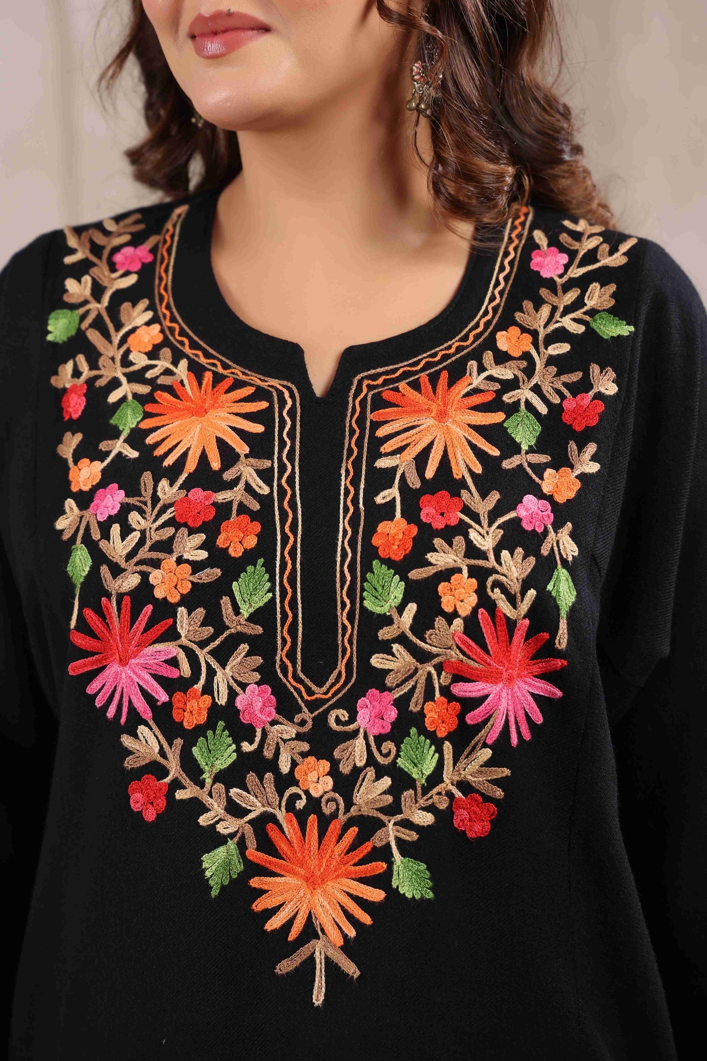 Multicolor Aari Embroidery Kashmiri Pheran | Black