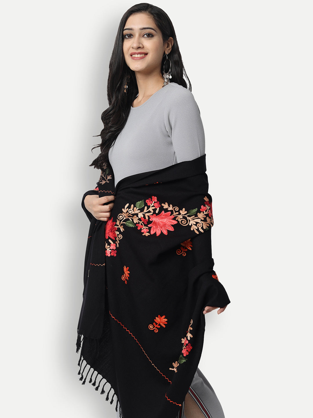 Women Kashmiri Aari Embroidery Woollen Stole | Black
