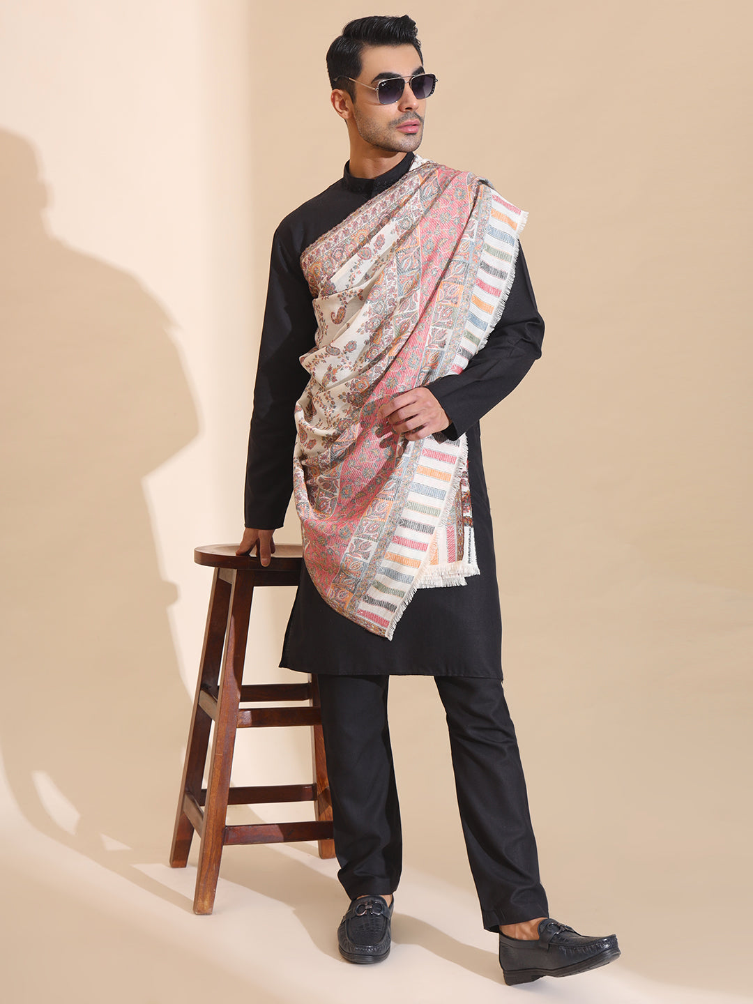 Kani Weave Woven Jaal Pattern Pure Wool Shawl for Men | White