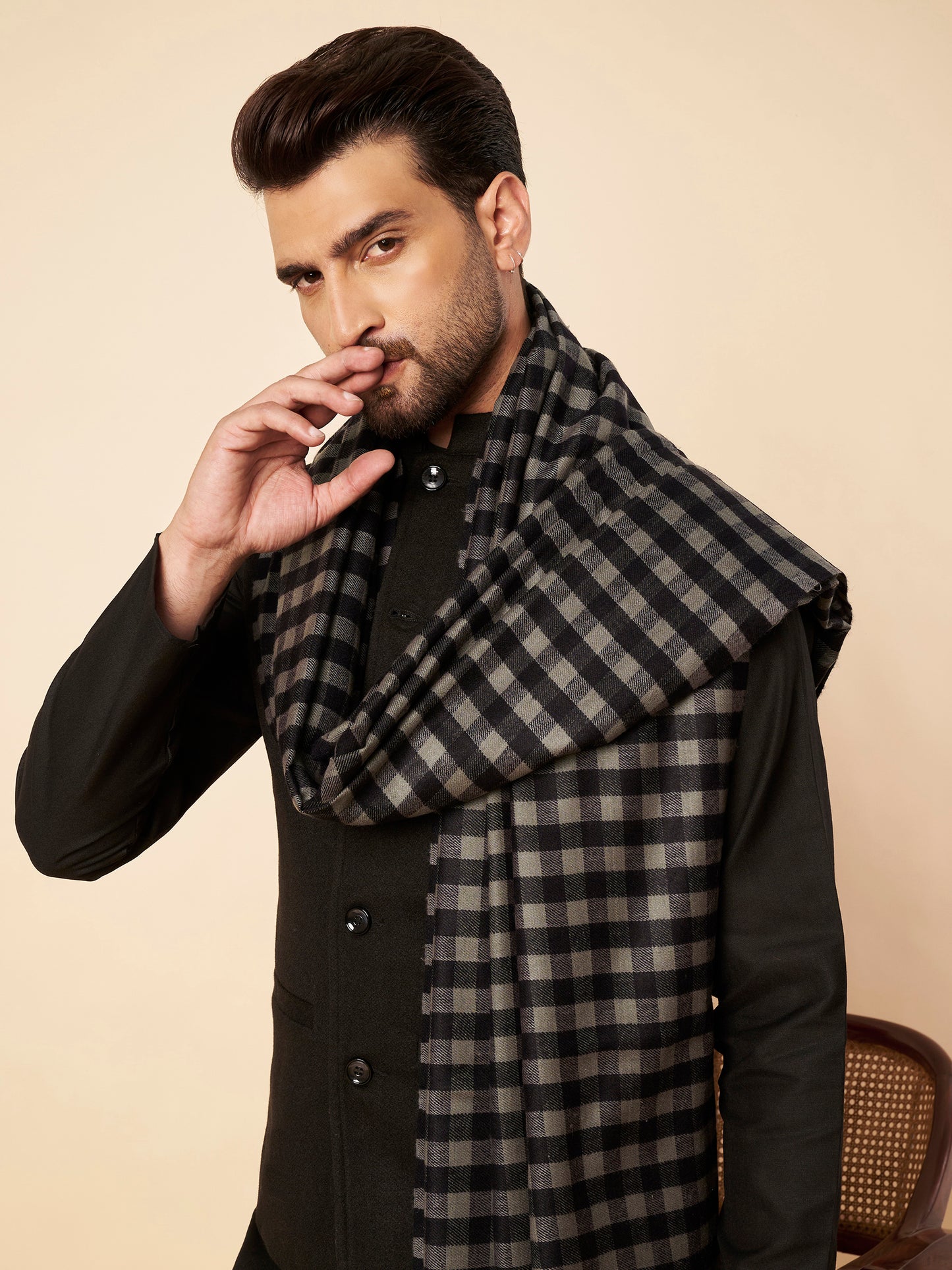 Men's Woollen Lohi Shawl | Black Grey Check