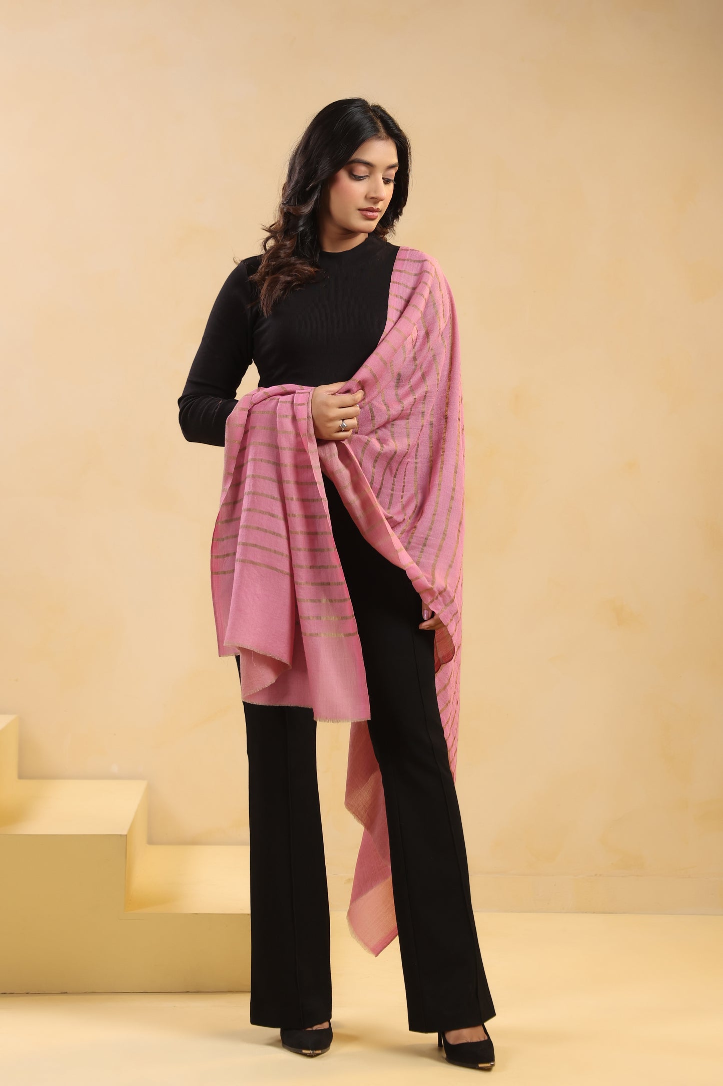 Fine Wool Horizontal Zari Stripes Stole | Pink