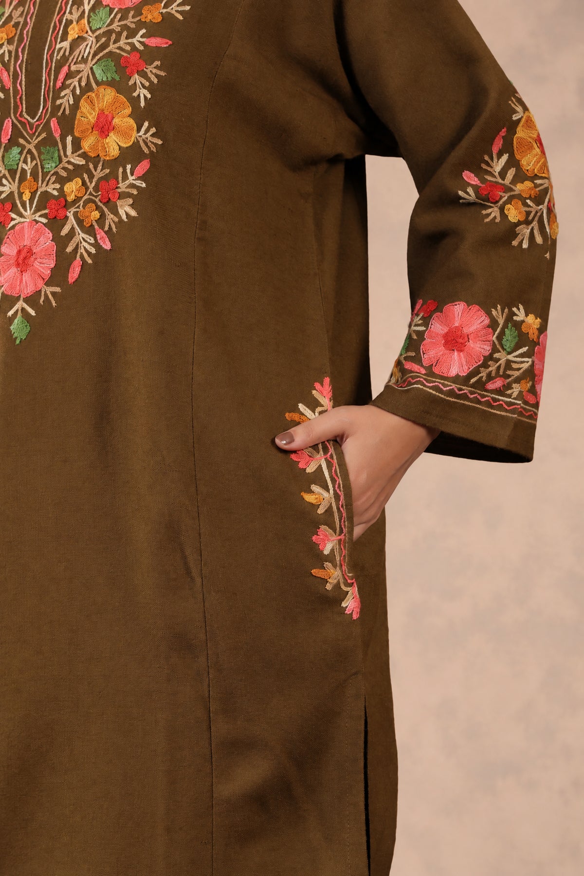Floral Border Aari Embroidery Kashmiri Pheran | Tobacco Brown - view 9