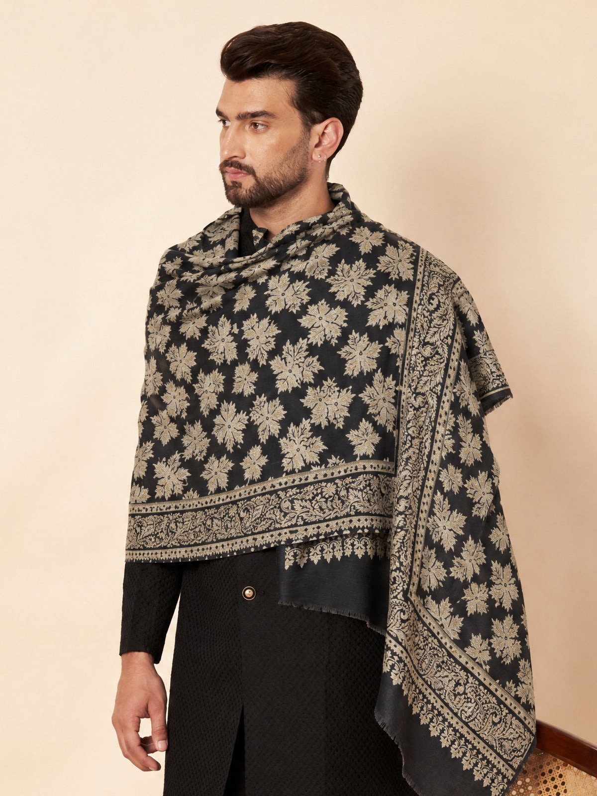 Kani Chinar Zari Woven Stole for Men Black - image 4