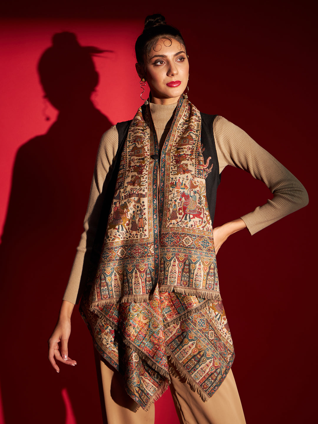 Women's Royal Woven Cape Shrug with Paisley Pattern | Black2