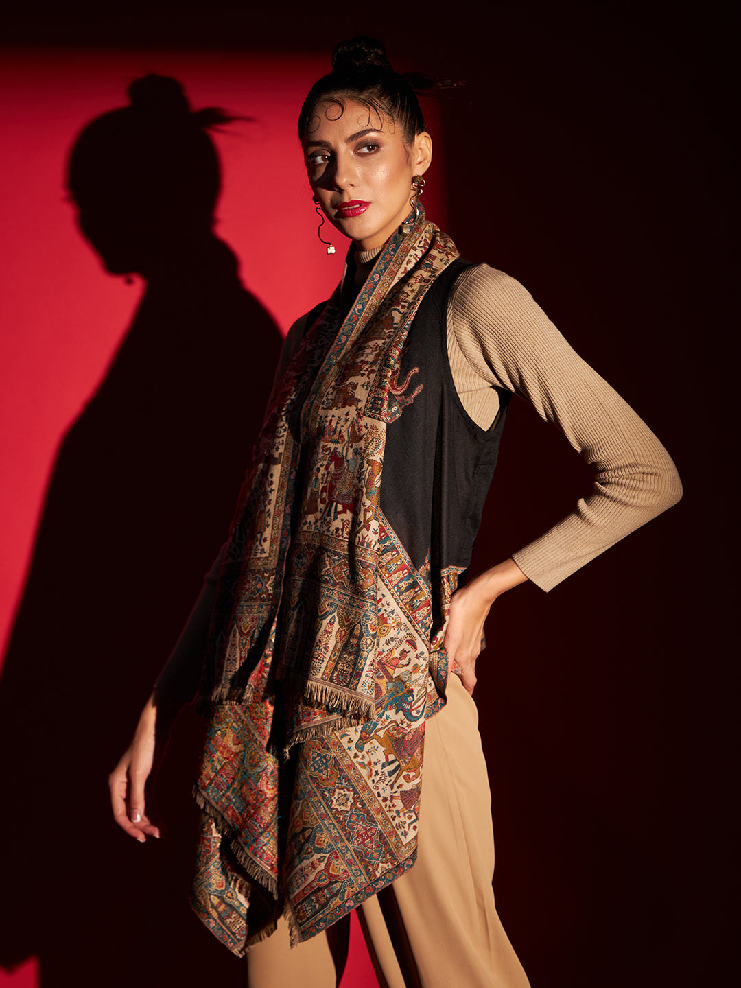 Women's Royal Woven Cape Shrug with Paisley Pattern | Black2
