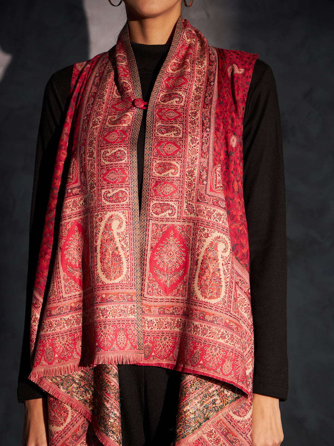 Women's Royal Woven Cape Shrug with Paisley Pattern | Magenta