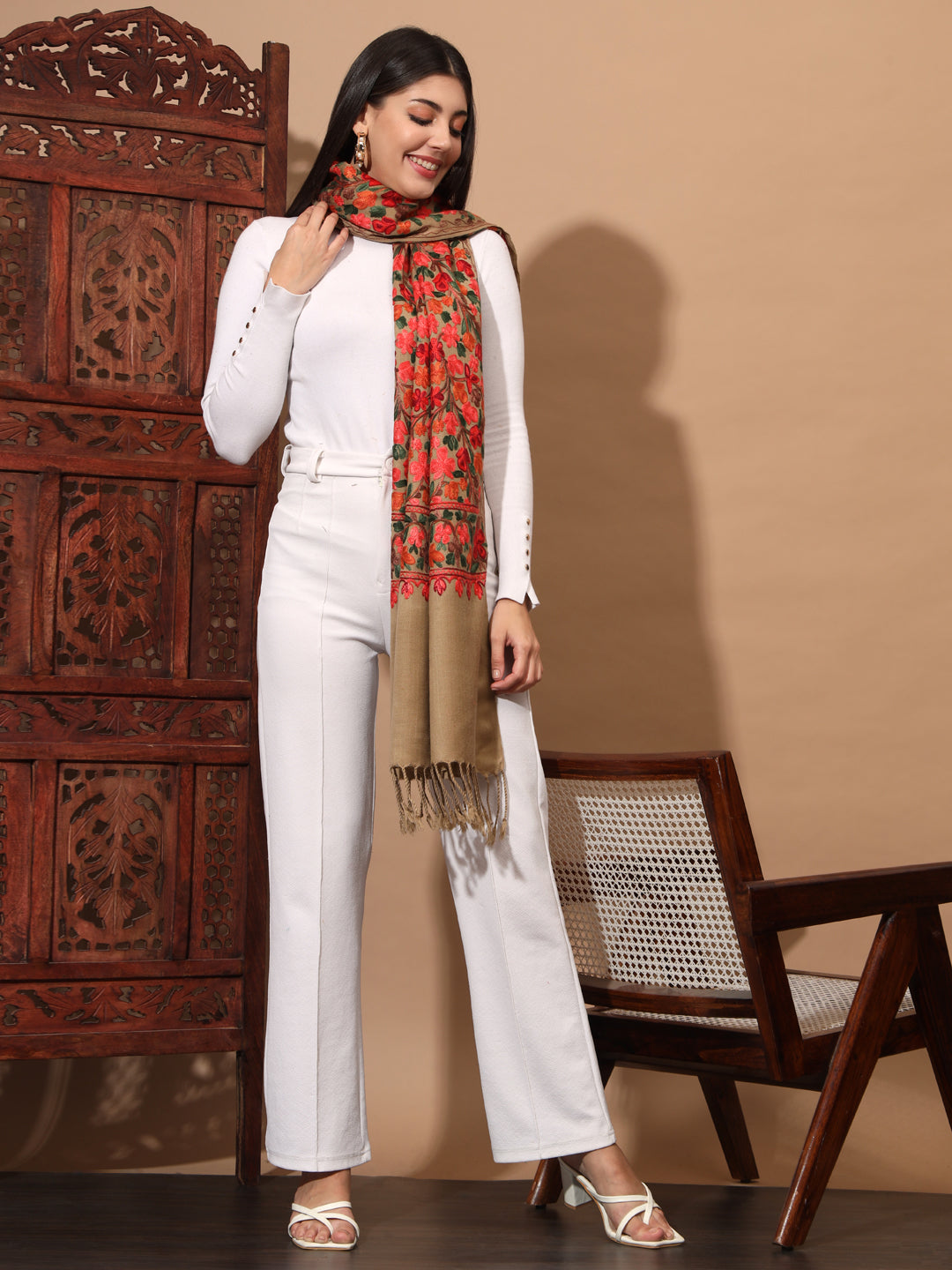 Kashmiri Aari Embroidery Woollen Stole for Women | Brown