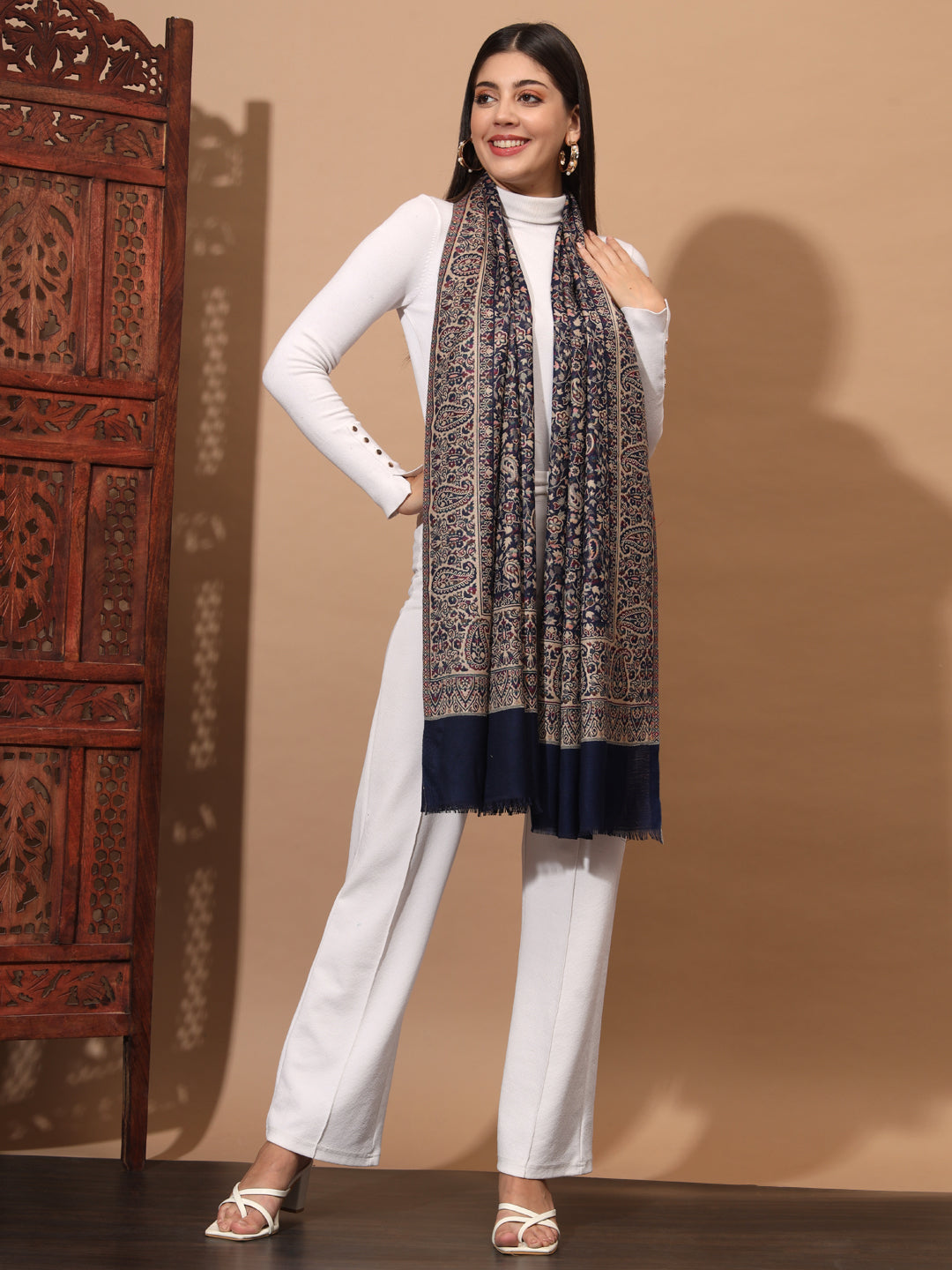 Kani Weave Woven Stole for Women in Paisley Jaal Patterns | Blue