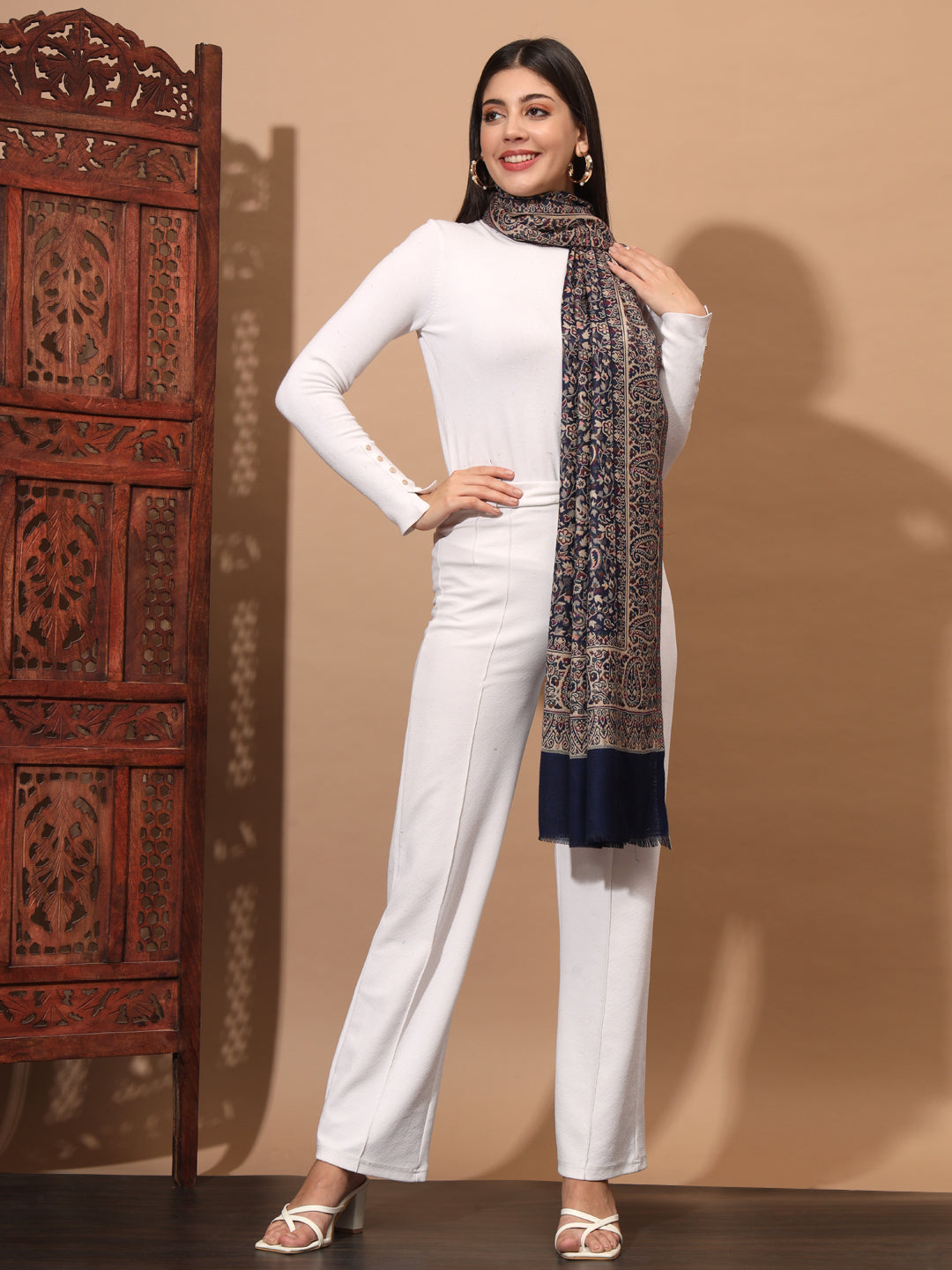 Kani Weave Woven Stole for Women in Paisley Jaal Patterns | Blue