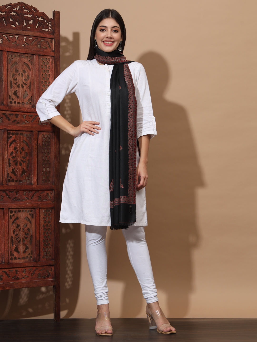 Woven Stole for Women with Daur Border in Woollen Kashmiri Design | Black