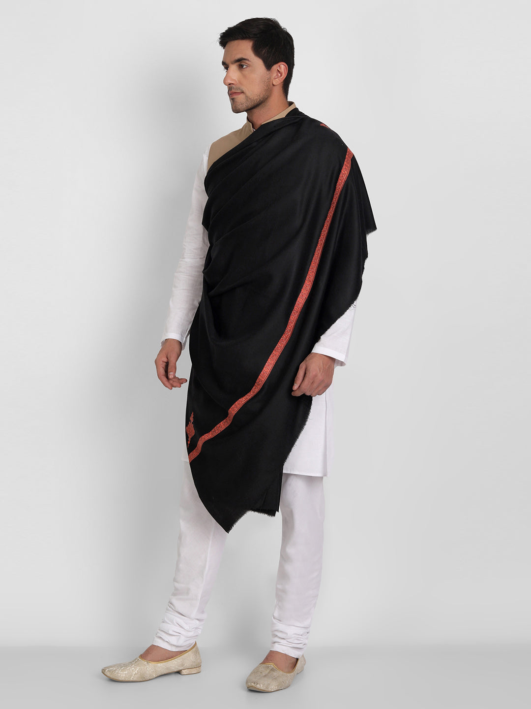 Men's Traditional Wool Lohi with Fine Embroidery | Black