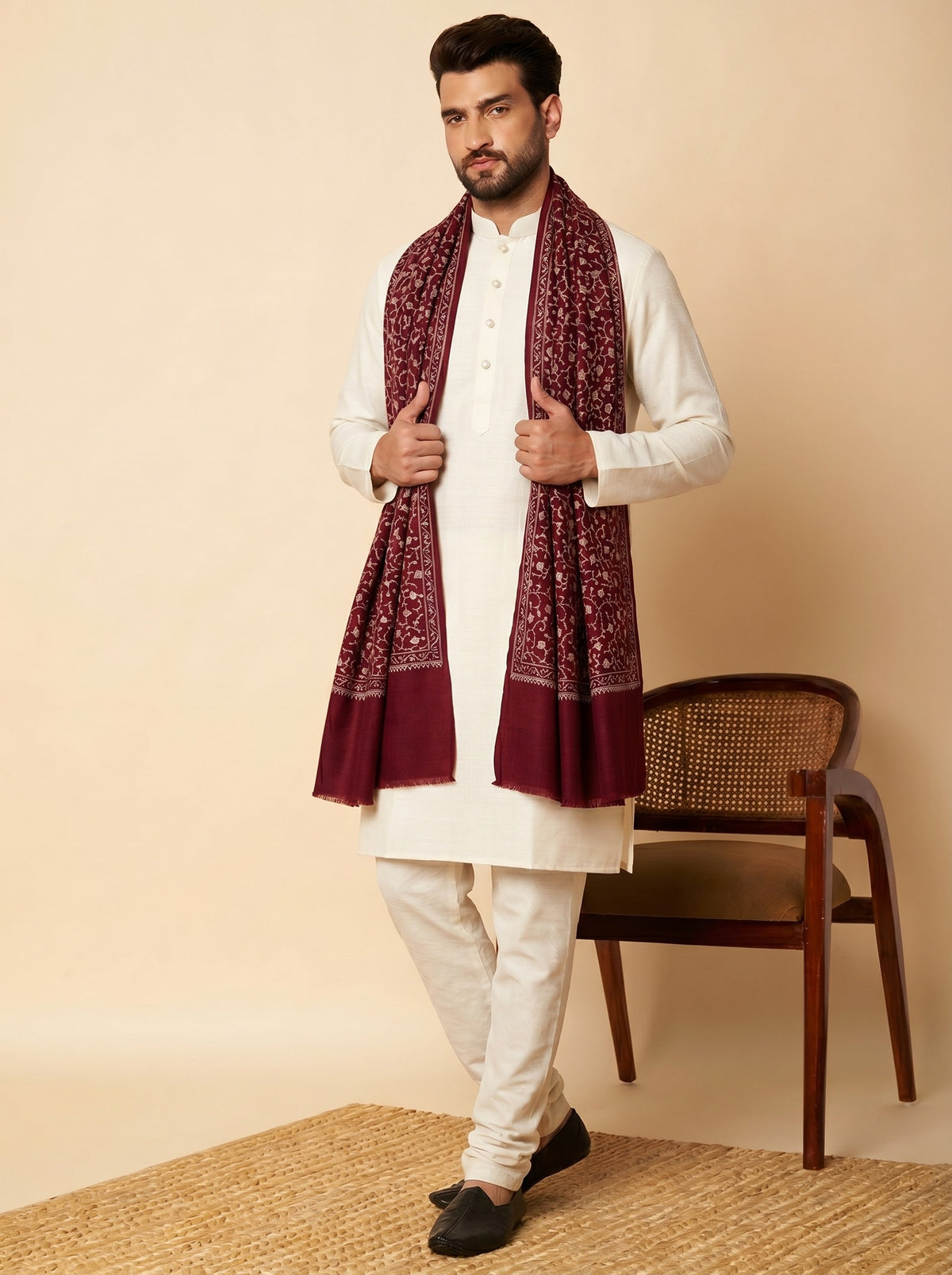 Fine Sozni Jaal Embroidery Kashmiri Wool Shawl for Men | Maroon - photo 2