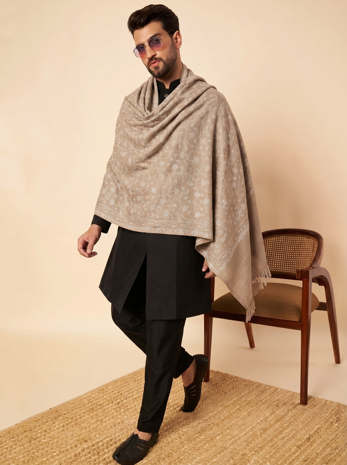 Fine Sozni Jaal Embroidery Kashmiri Wool Shawl for Men | Brown - photo 2