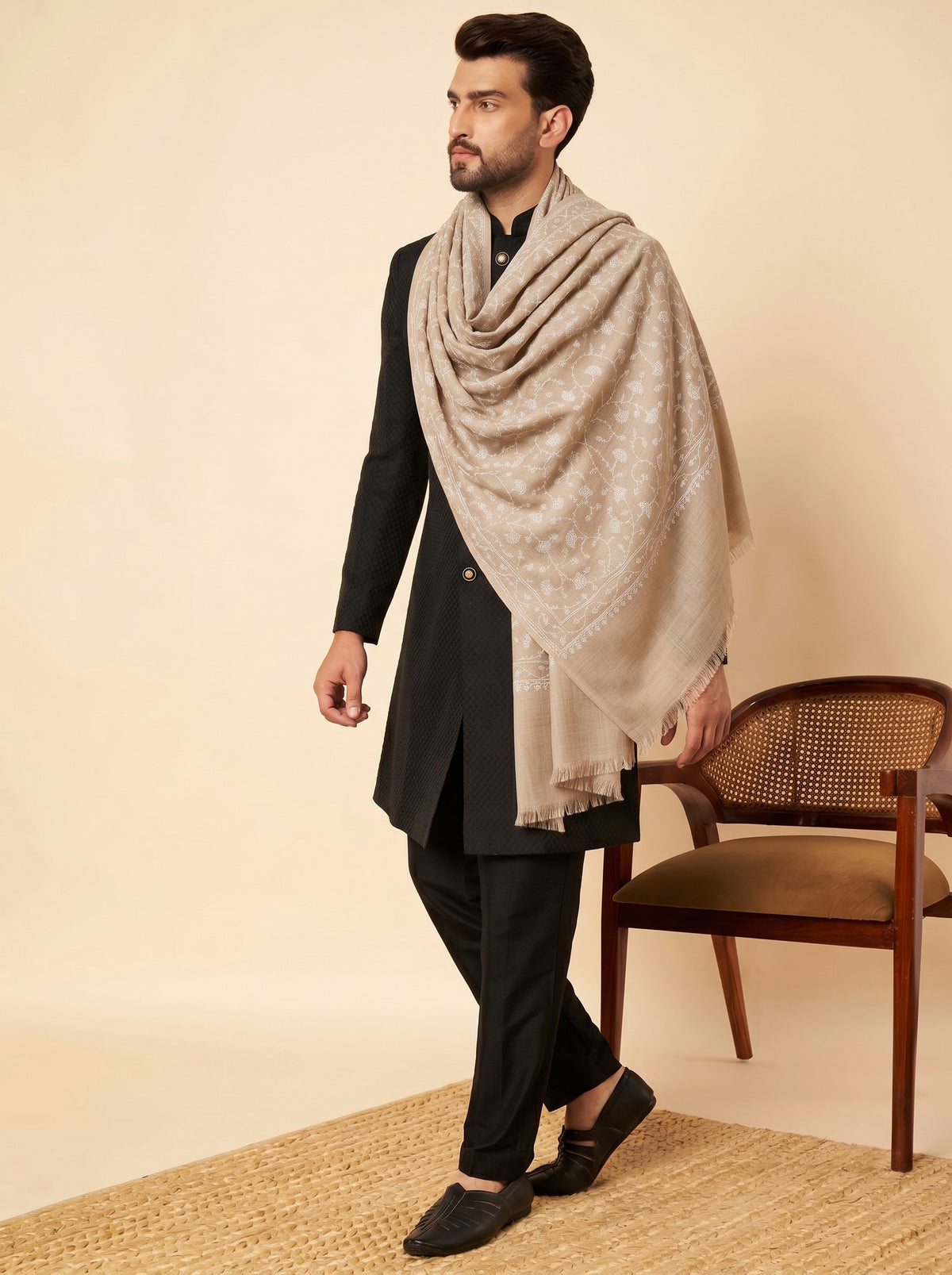 Fine Sozni Jaal Embroidery Kashmiri Wool Shawl for Men | Brown - photo 4