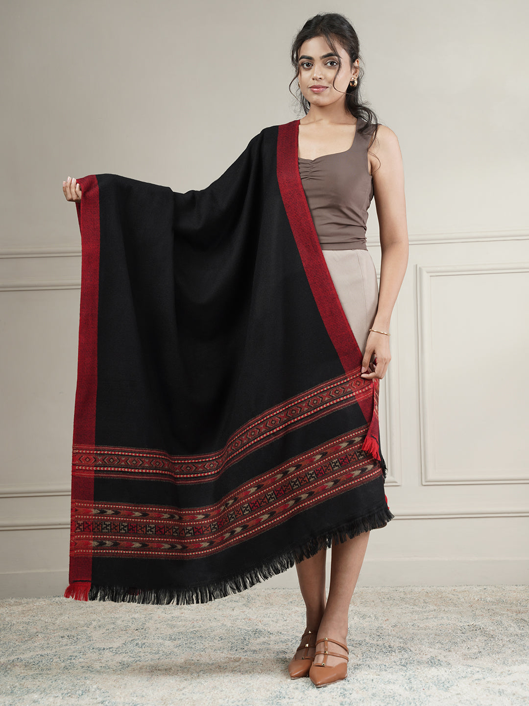 Woolen Plain Kullu Warm Shawl with Border Design | Black