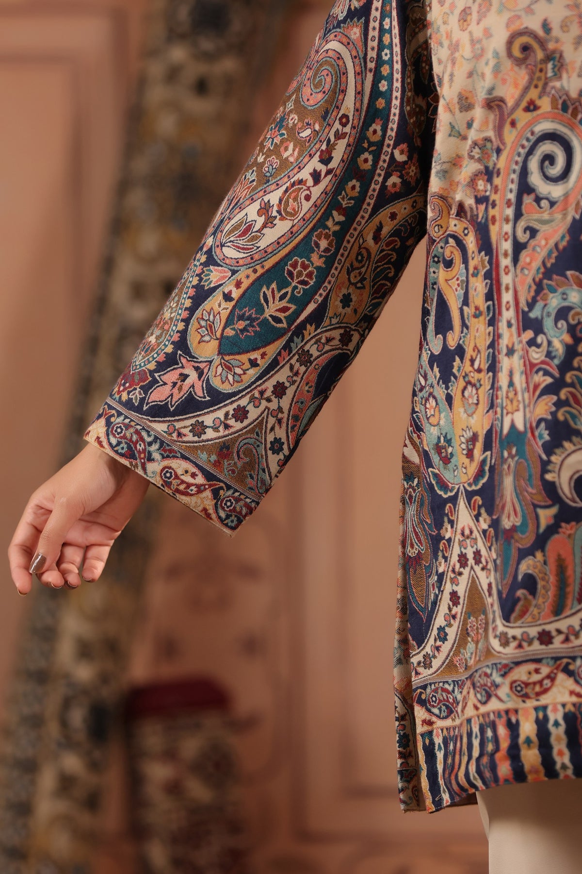 Women's Kaani Paisley Woven Winter Kurta | Beige Blue