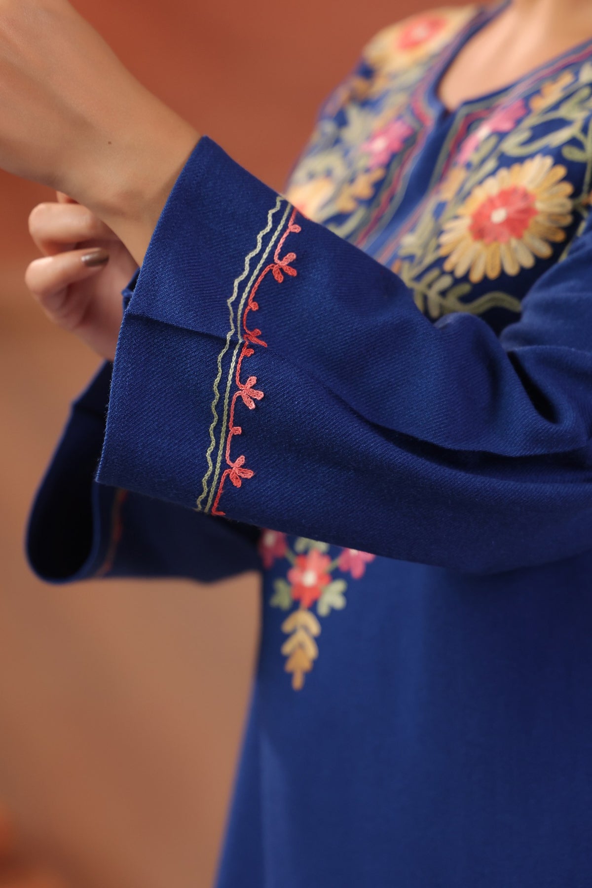 Women's Aari Floral Multicolour Embroidered Woollen Kurta | Airforce Blue