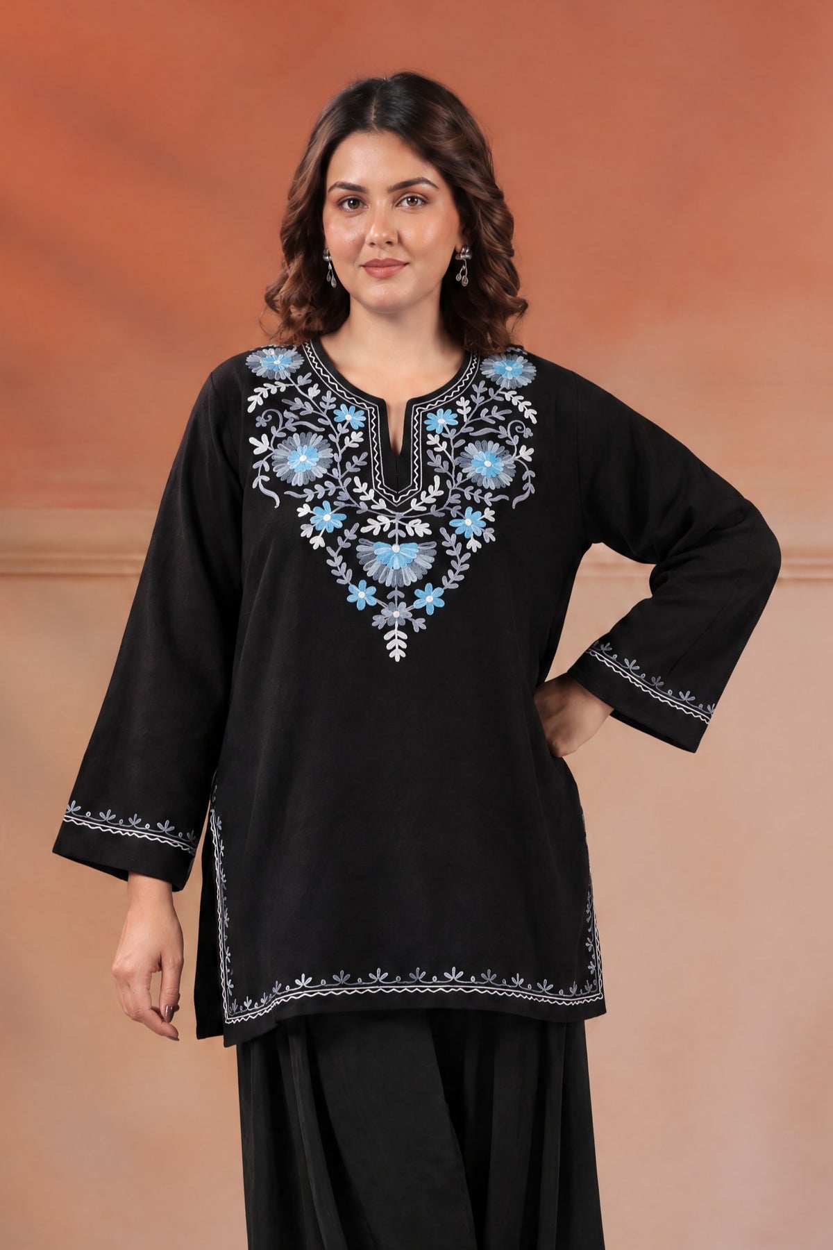 Women's Aari Floral Multicolour Embroidered Woollen Kurta | Black