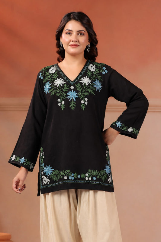 Women's Kashmiri Aari Floral Embroidered Woollen Kurta | Black