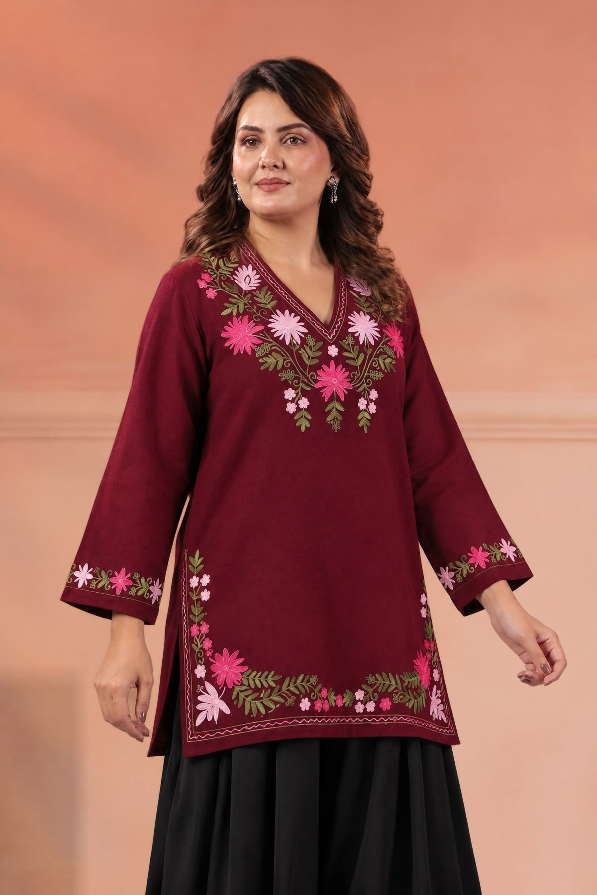 Women's Kashmiri Aari Floral Embroidered Woollen Kurta | Wine
