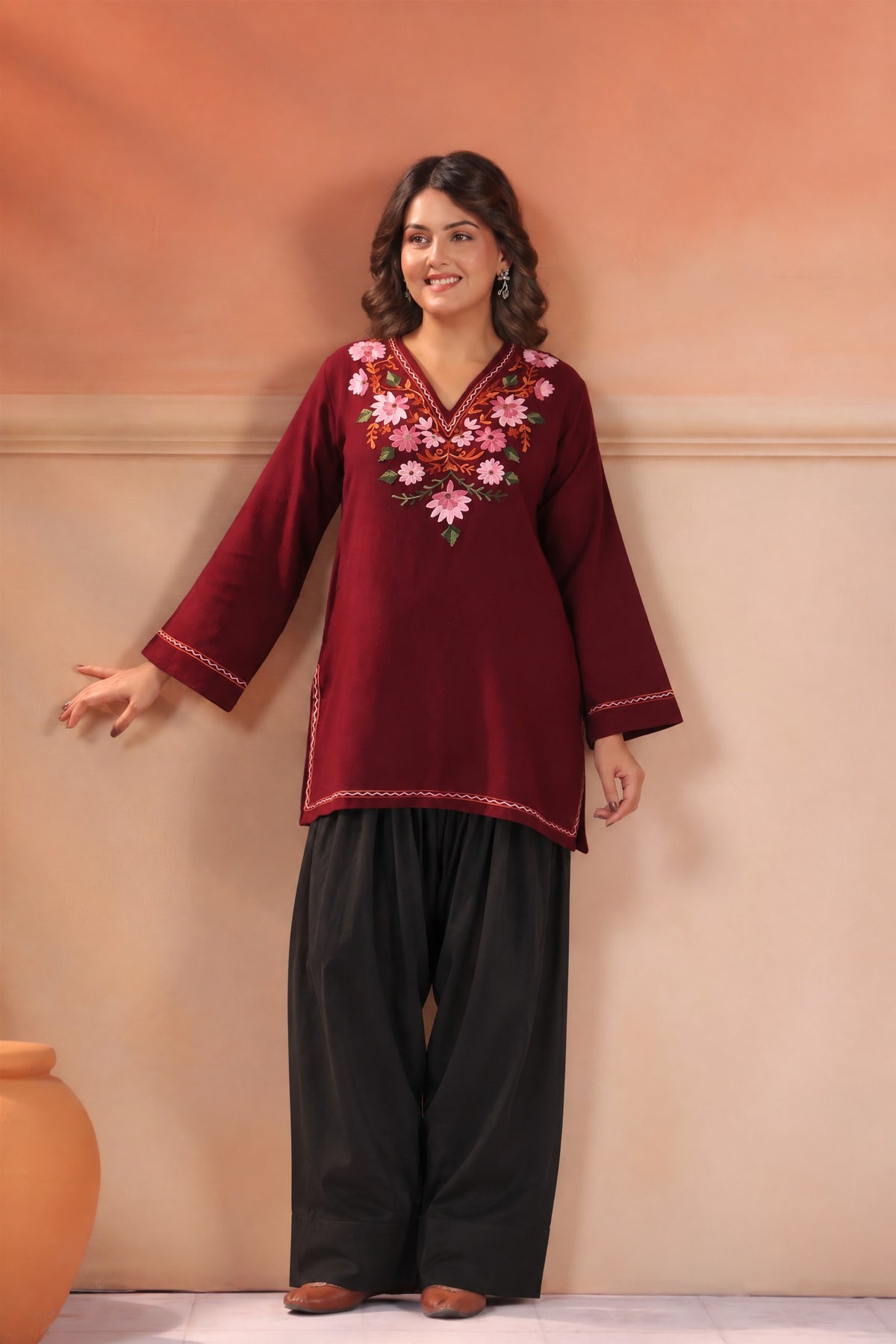 Women's Aari Floral Embroidered Woollen V-Neck Kurta | Wine