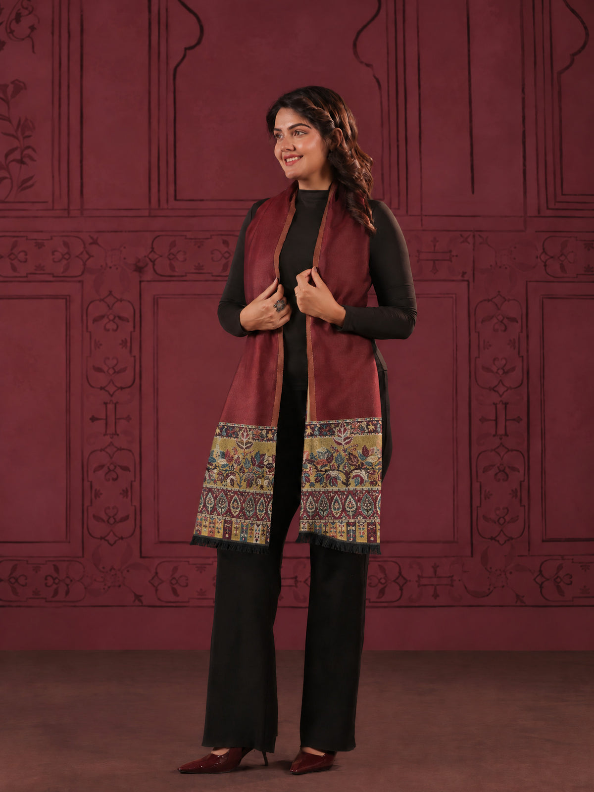 Reversible Kani Zari Stole with Floral Jamawar Border | Maroon