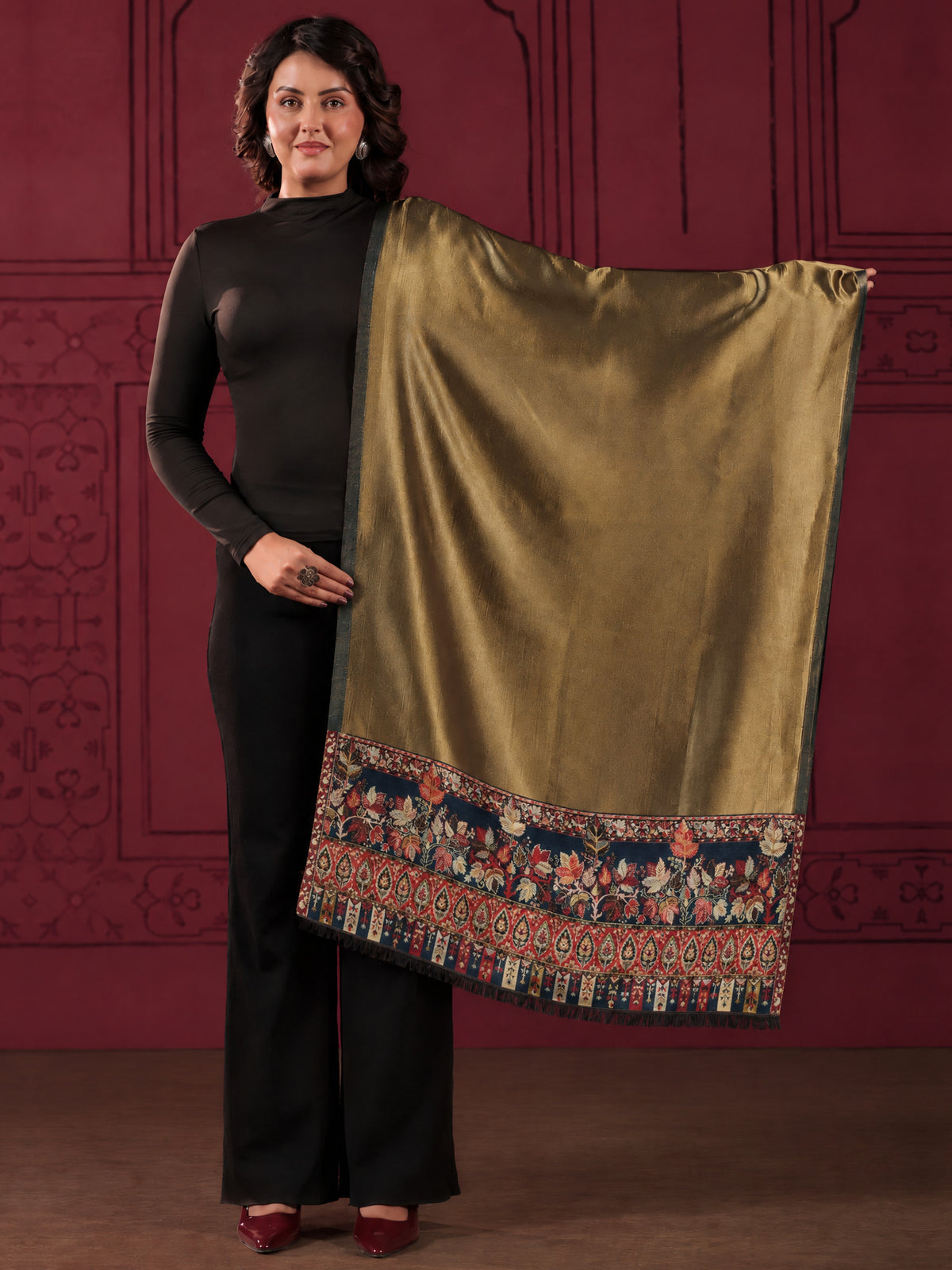 Reversible Kani Zari Stole with Floral Jamawar Border | Teal Blue