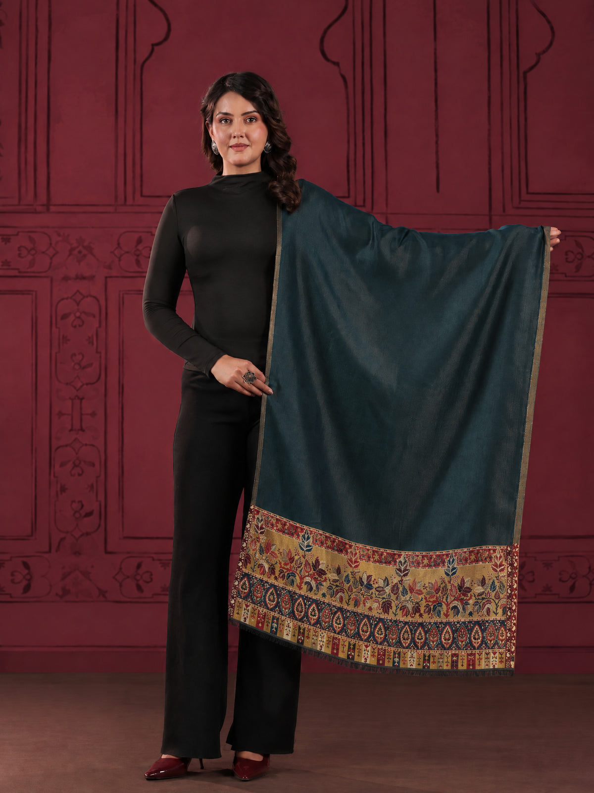 Reversible Kani Zari Stole with Floral Jamawar Border | Teal Blue
