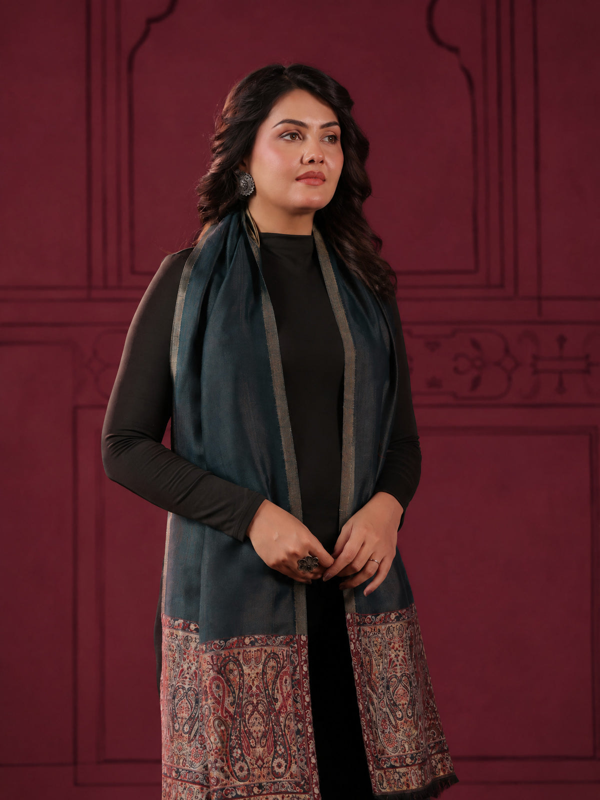 Reversible Kani Zari Stole with Big Paisley Jamawar Border | Teal Blue