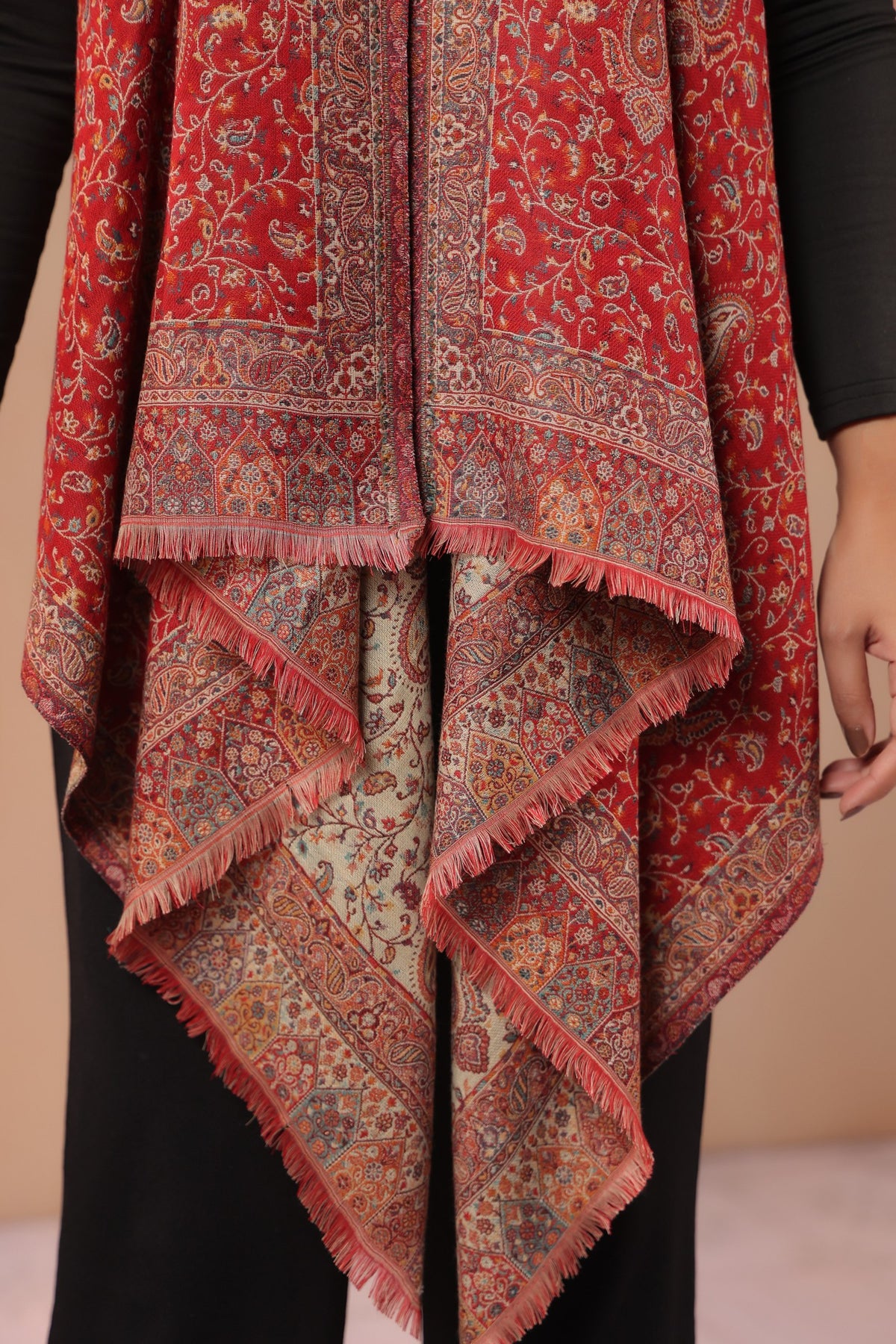 Women's Sleeveless Jamawar Pattern Shrug Cardigan | Red Multicolour