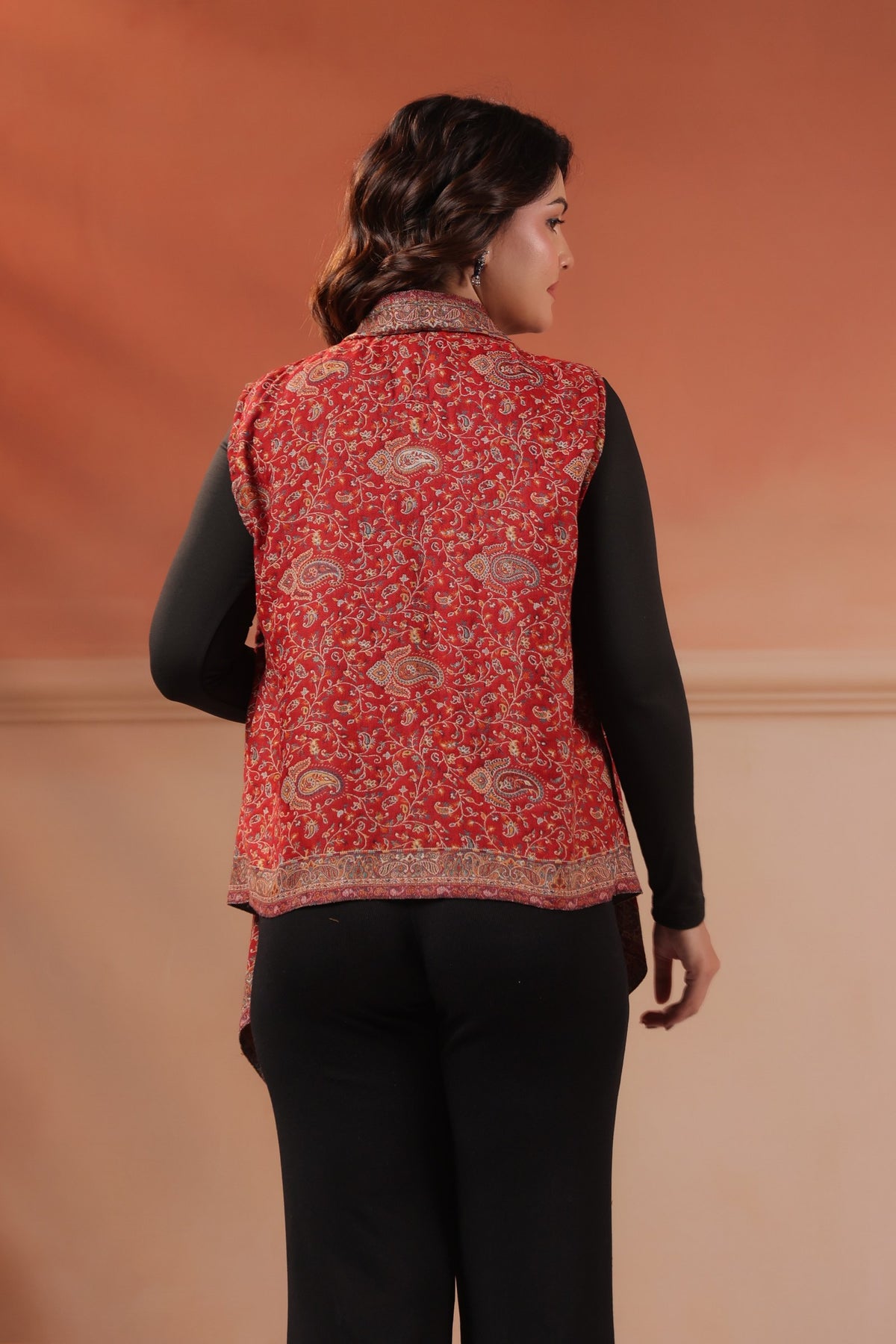 Women's Sleeveless Jamawar Pattern Shrug Cardigan | Red Multicolour