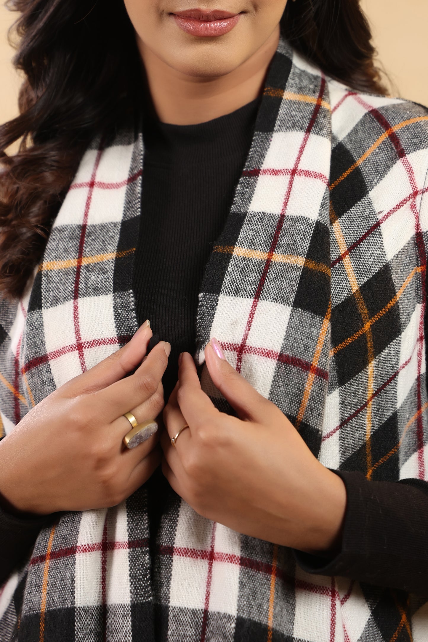Women's Sleeveless Checkered Shrug Cardigan | White