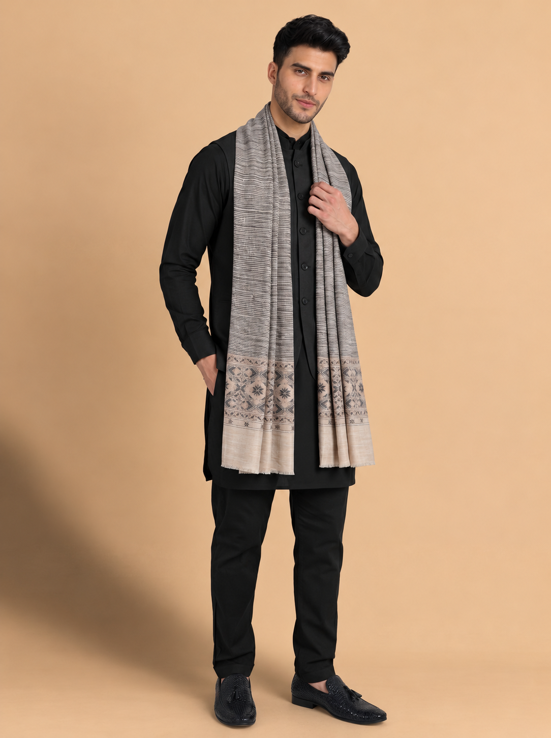 Ultra Soft Fine-Wool Kani Woven Stole for Men | Ivory - view 2