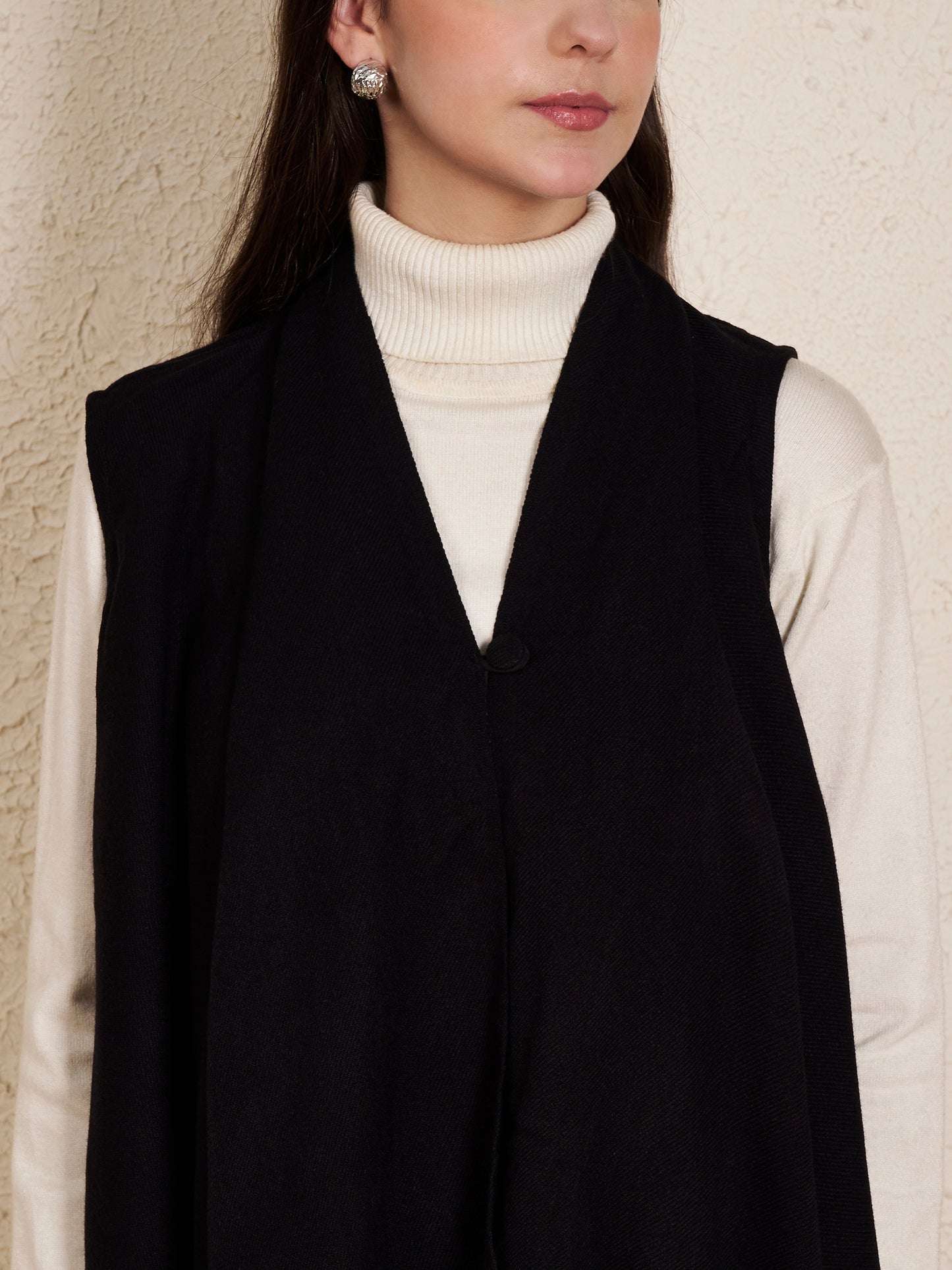 Women's Sleeveless Plain Shrug Cardigan | Black