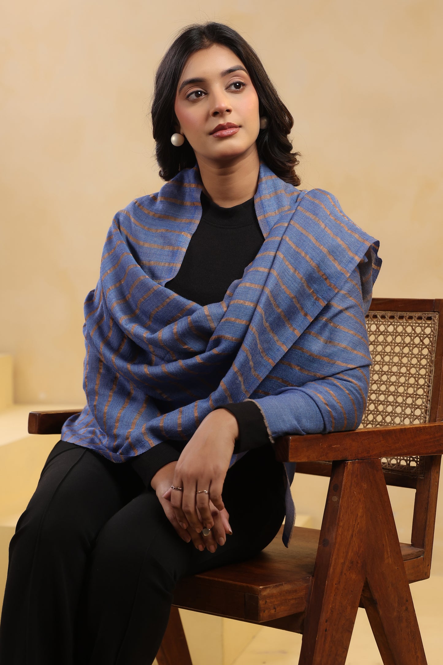Fine Wool Horizontal Zari Stripes Stole | Blue