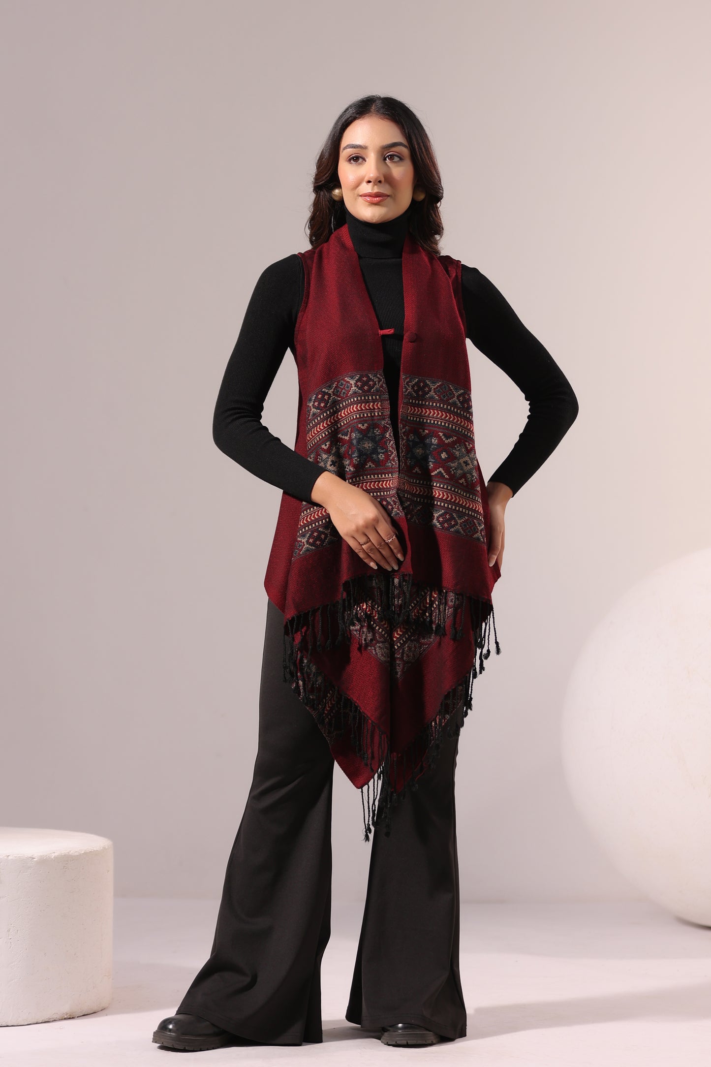 Women's Sleeveless Kullu Pattern Shrug Cardigan | Maroon