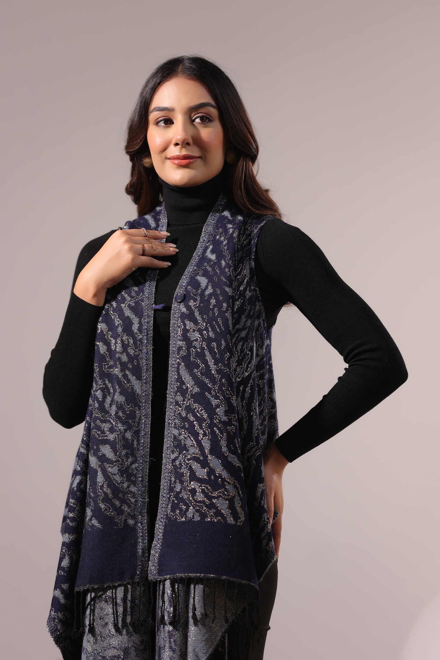 Women's Sleeveless Zari Pattern Shrug Cardigan | Navy Blue