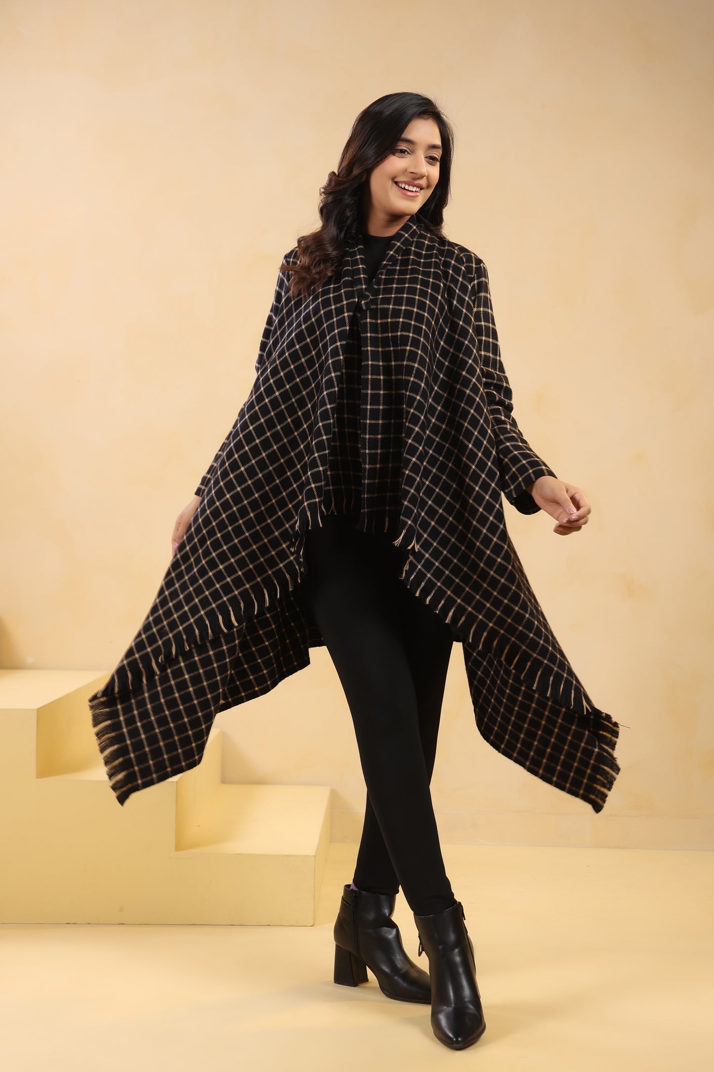 Women's Full Sleeve Woolen Checkered Shrug Cardigan | Black Check