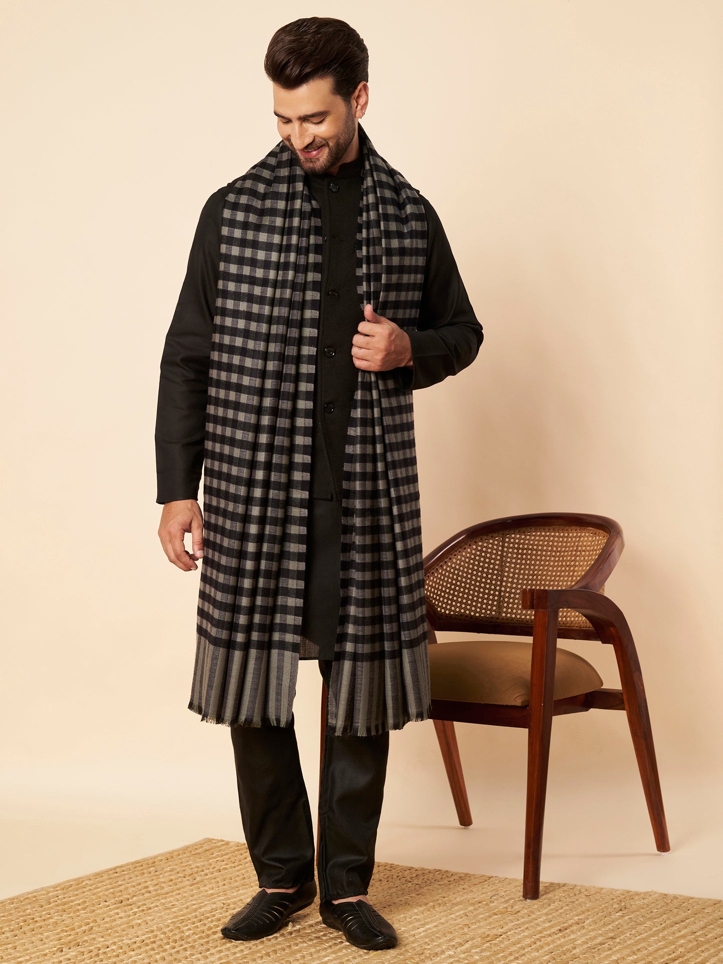 Men's Woollen Lohi Shawl | Black Grey Check