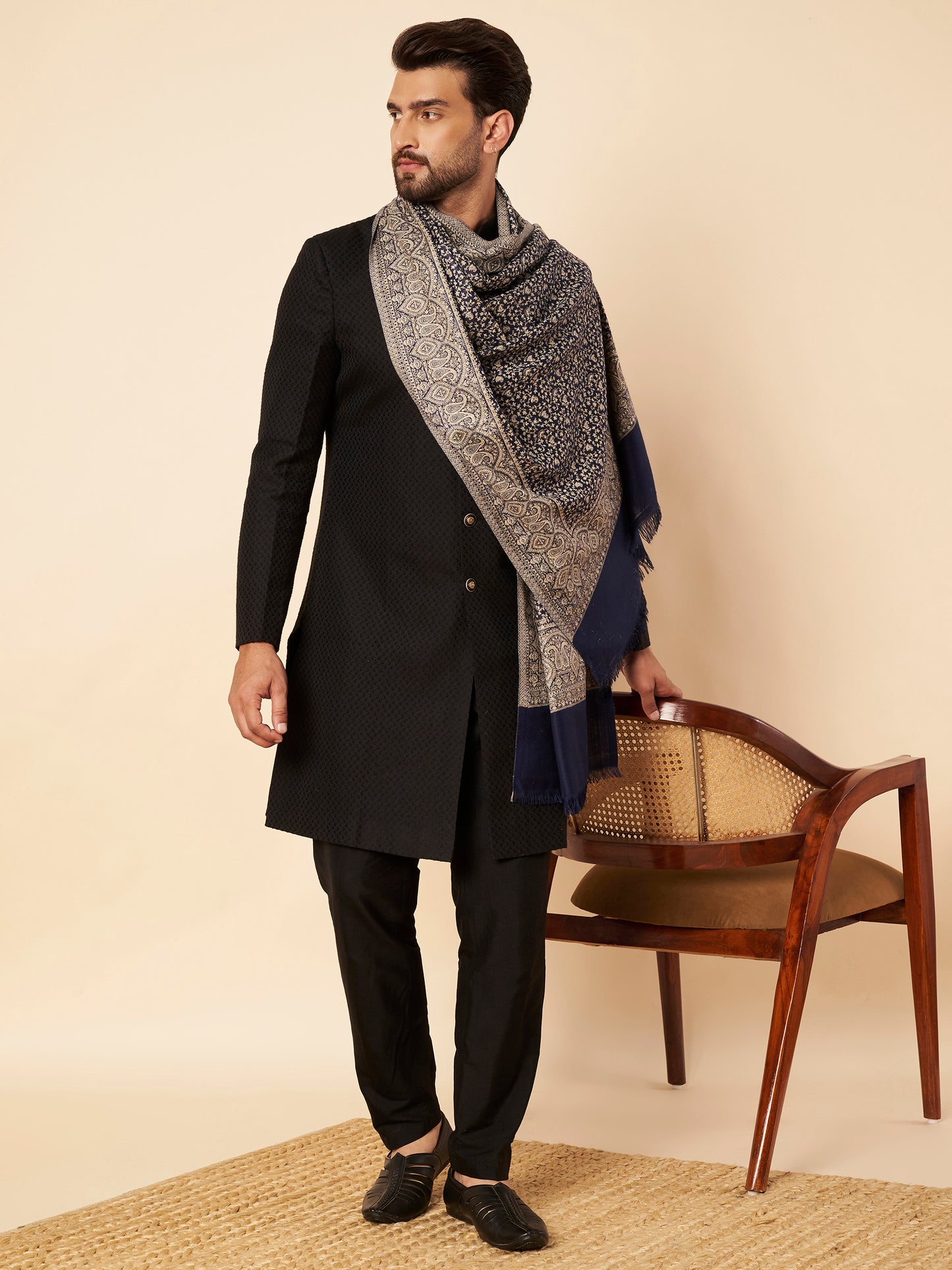 Floral All-over Kani Weave Woolen Stole with Paisley Border | Blue