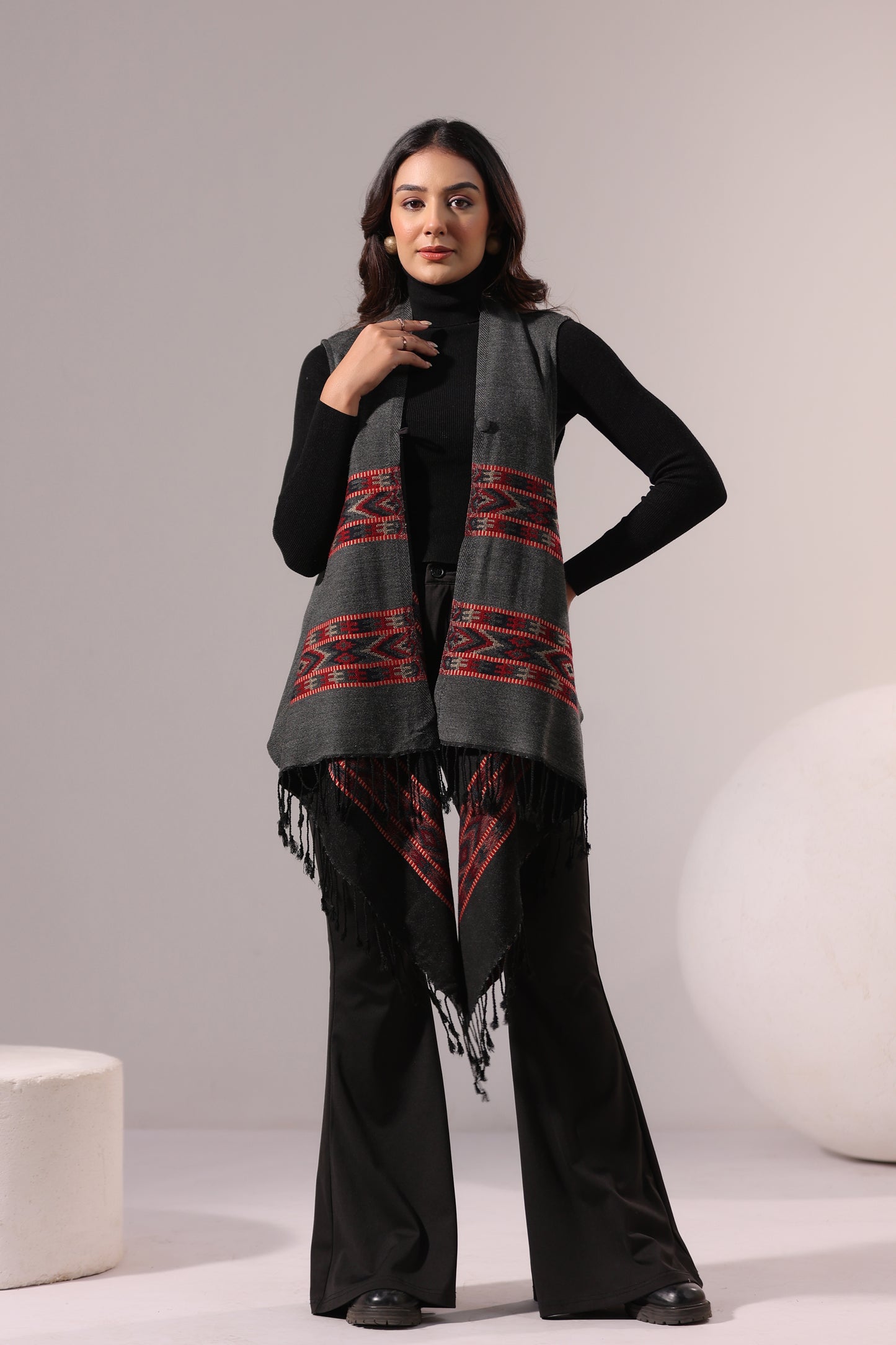 Women's Sleeveless Kullu Pattern Shrug Cardigan | Grey